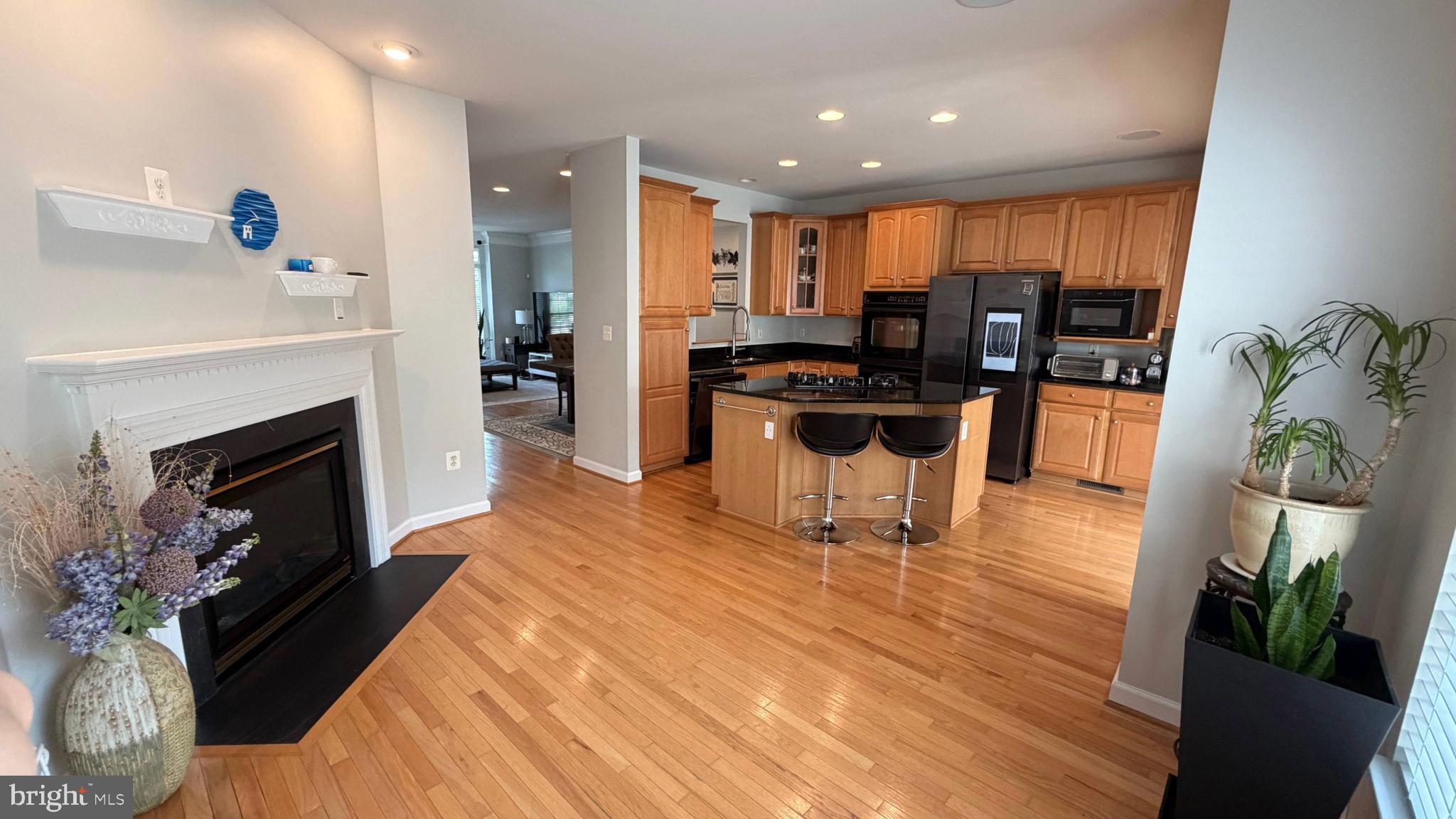 FAIRFAX CENTER LANDBAY - Residential