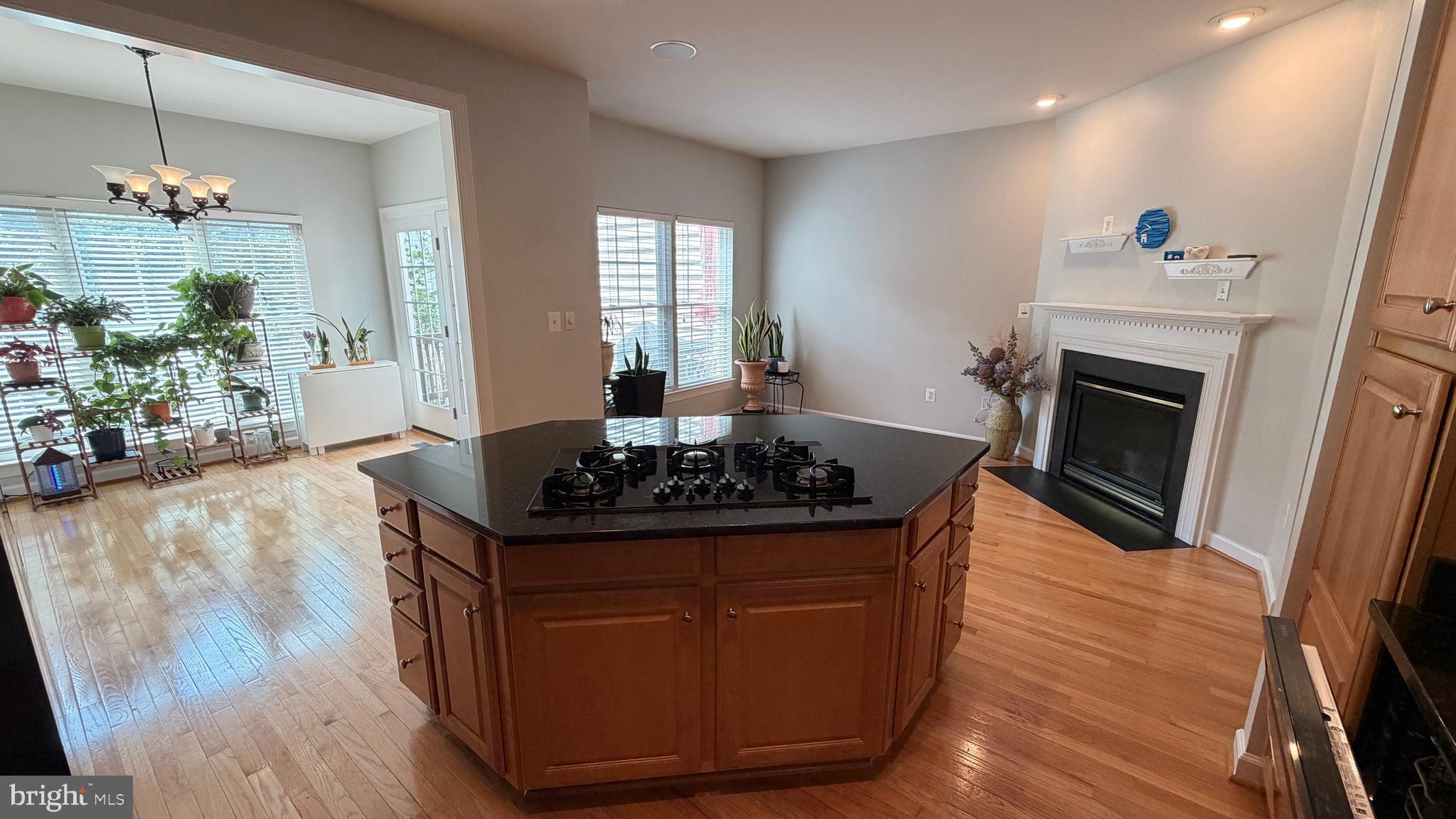 FAIRFAX CENTER LANDBAY - Residential