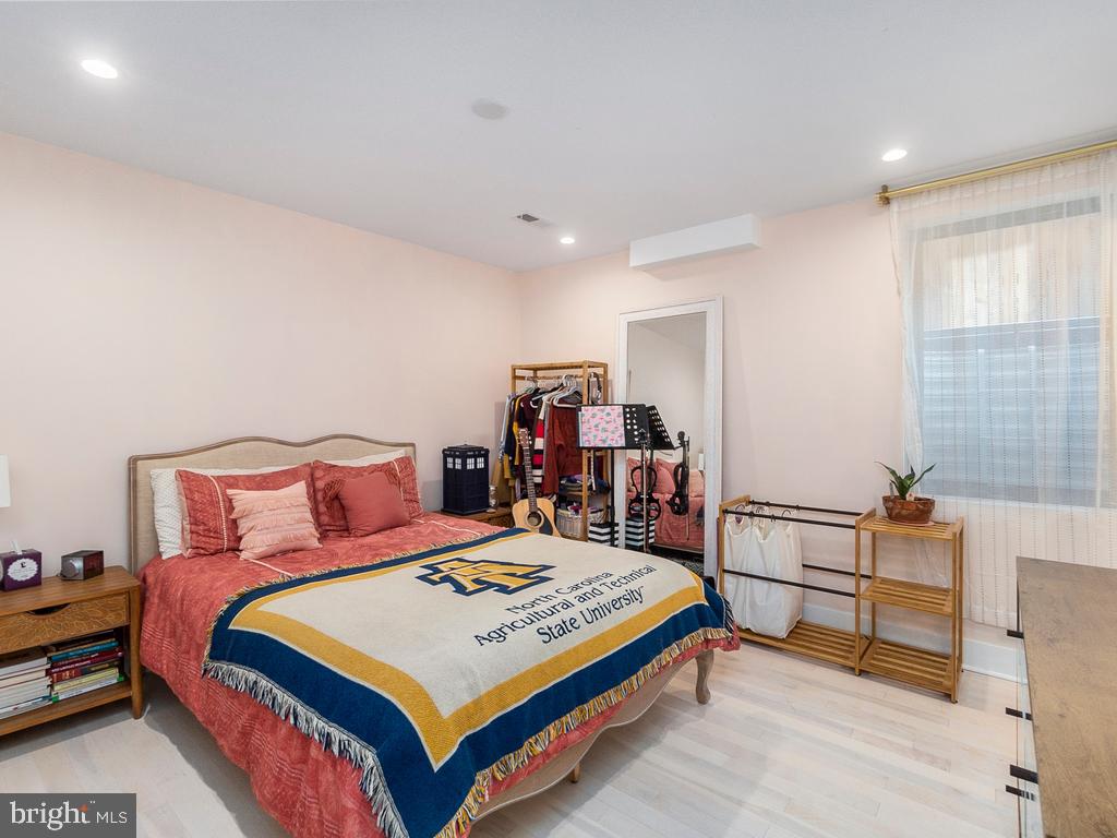 PARKER GRAY HISTORIC DISTRICT - Residential Lease