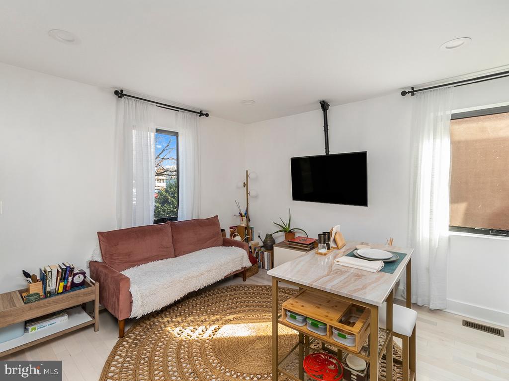 PARKER GRAY HISTORIC DISTRICT - Residential Lease