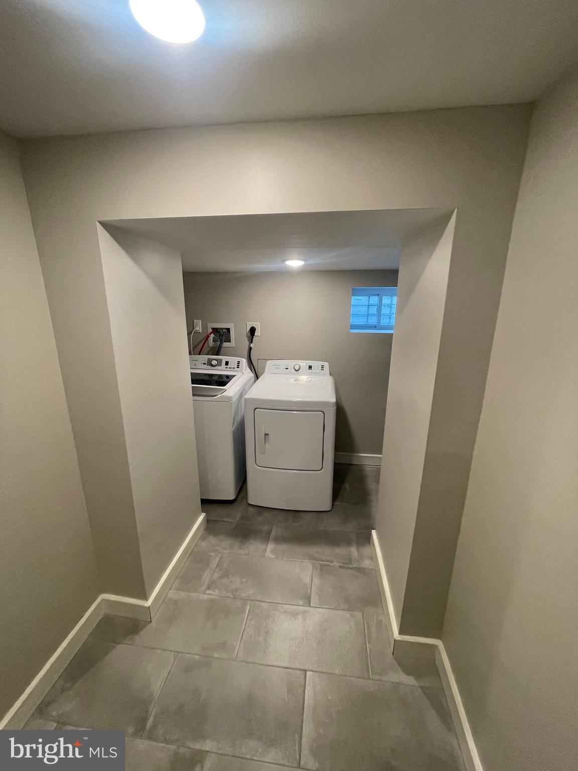 WALNUT HILL - Residential Lease