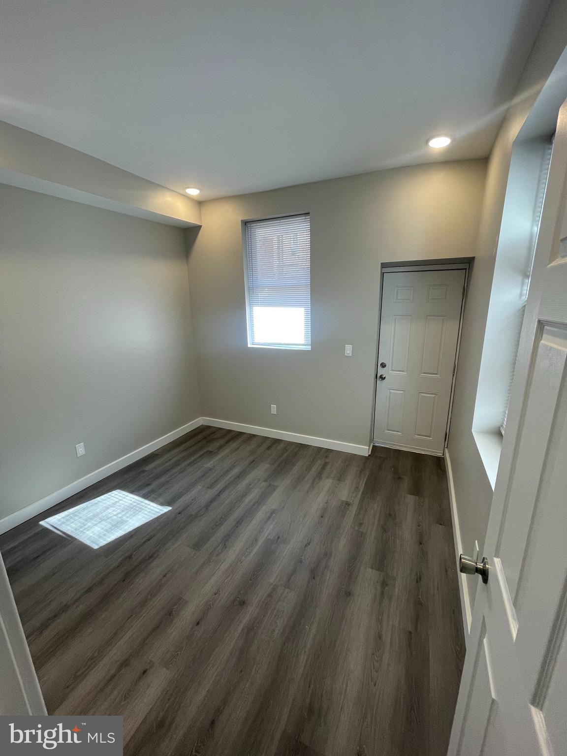 WALNUT HILL - Residential Lease