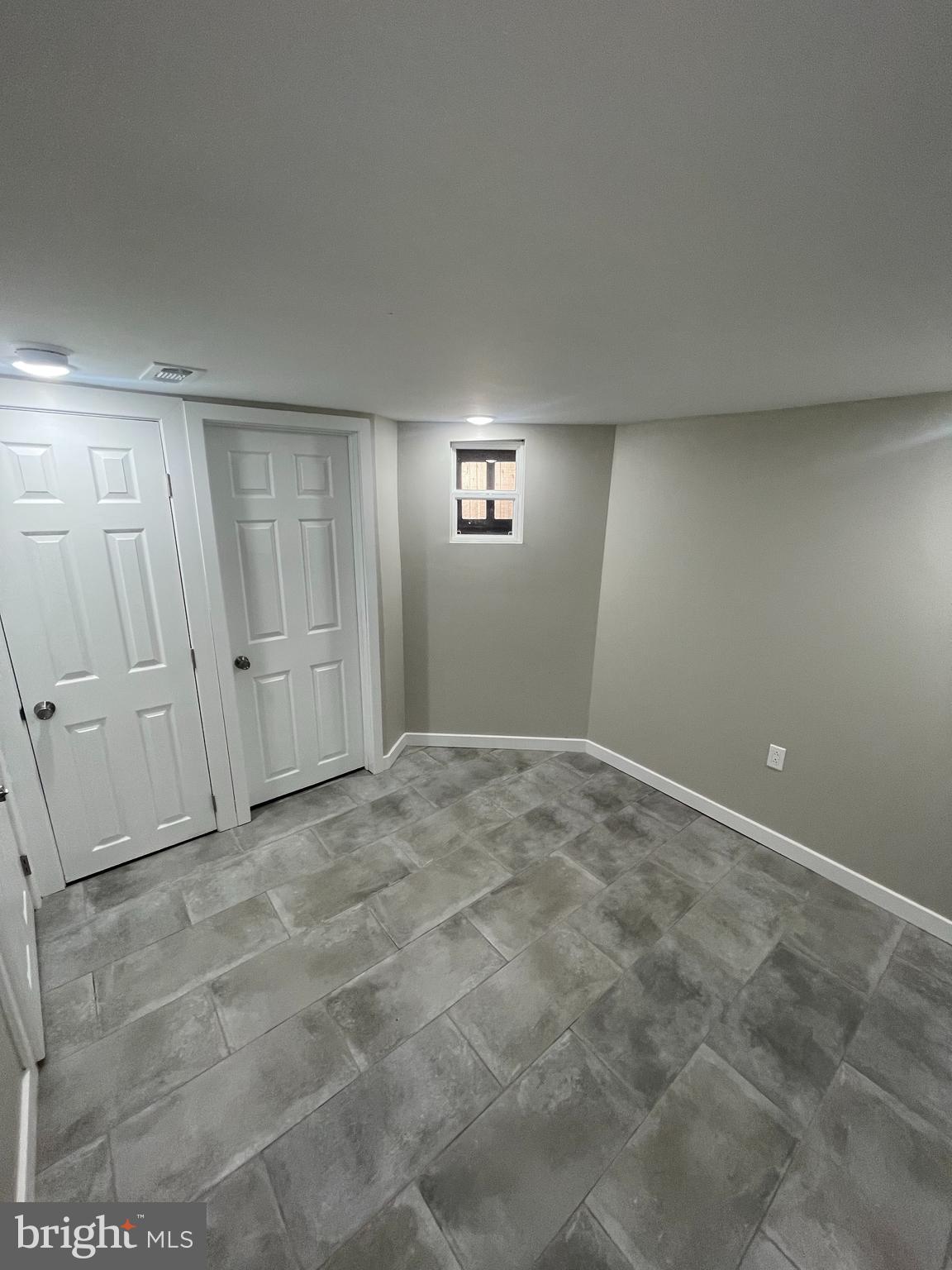 WALNUT HILL - Residential Lease