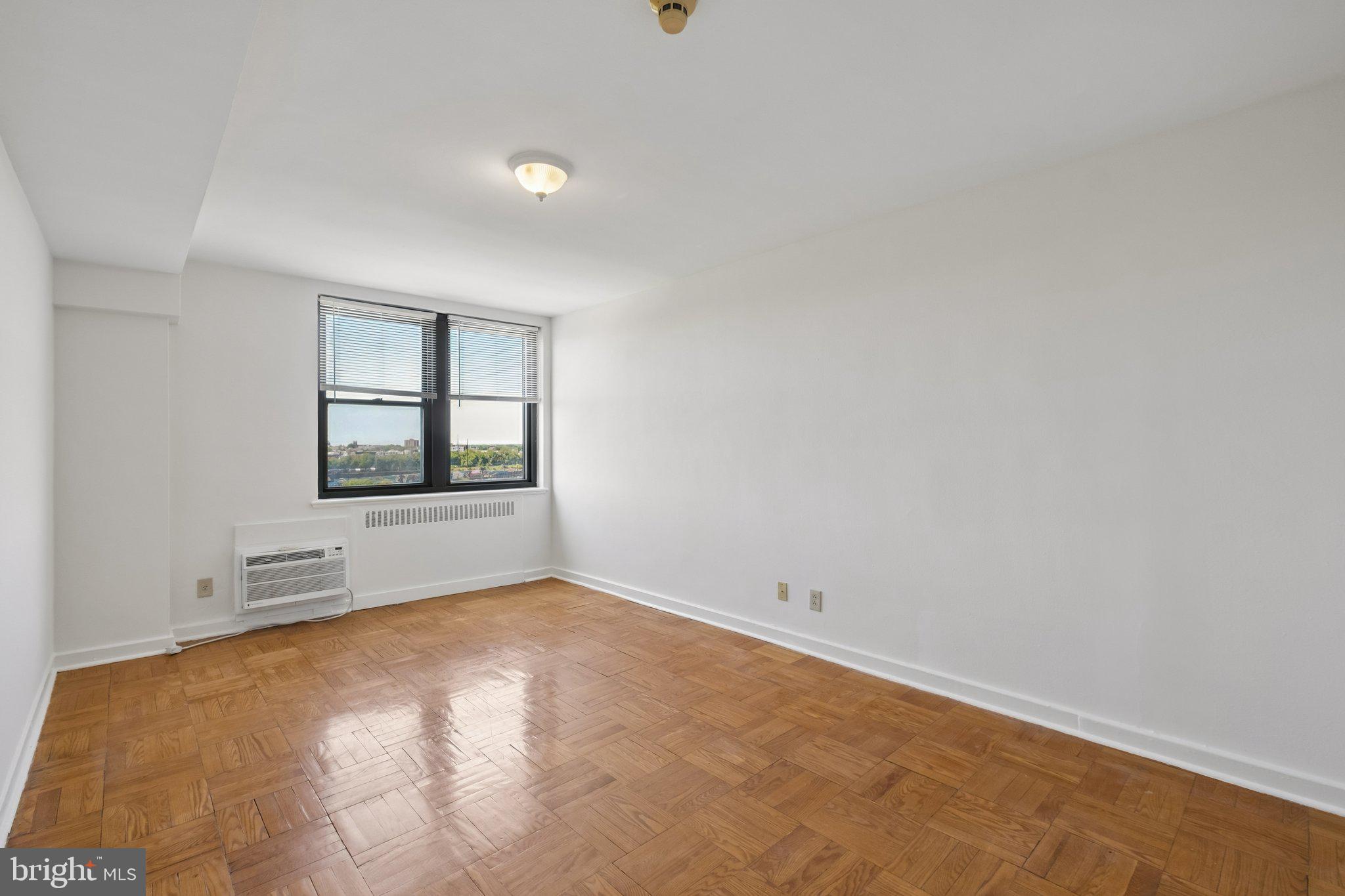 ART MUSEUM AREA - Residential