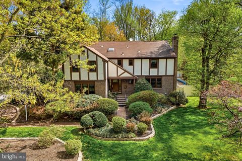 Photo of 705 Iron Post Road, MOORESTOWN, NJ 08057 (MLS # NJBL2104066)