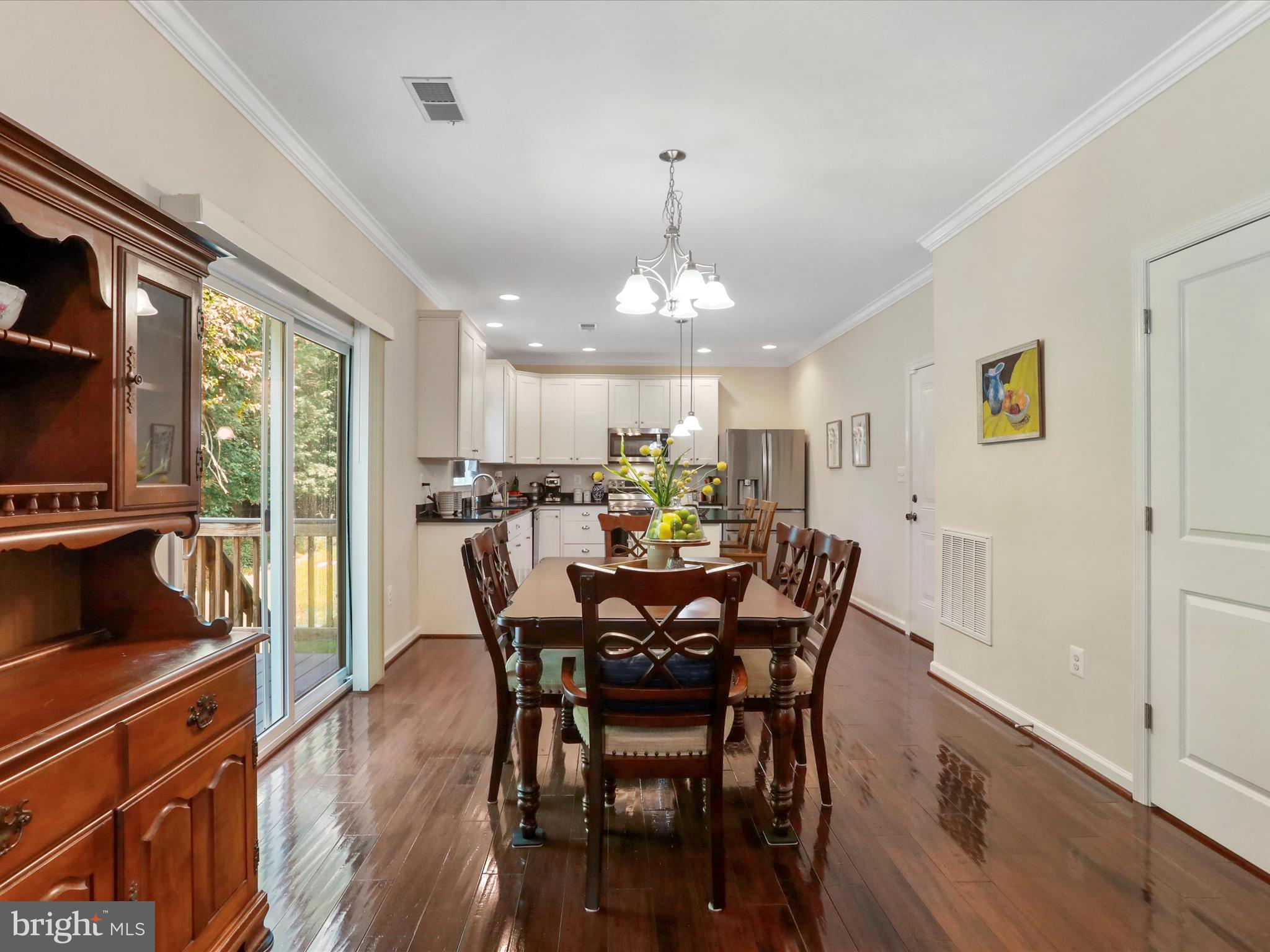 ASHLAND VILLAGE - Residential