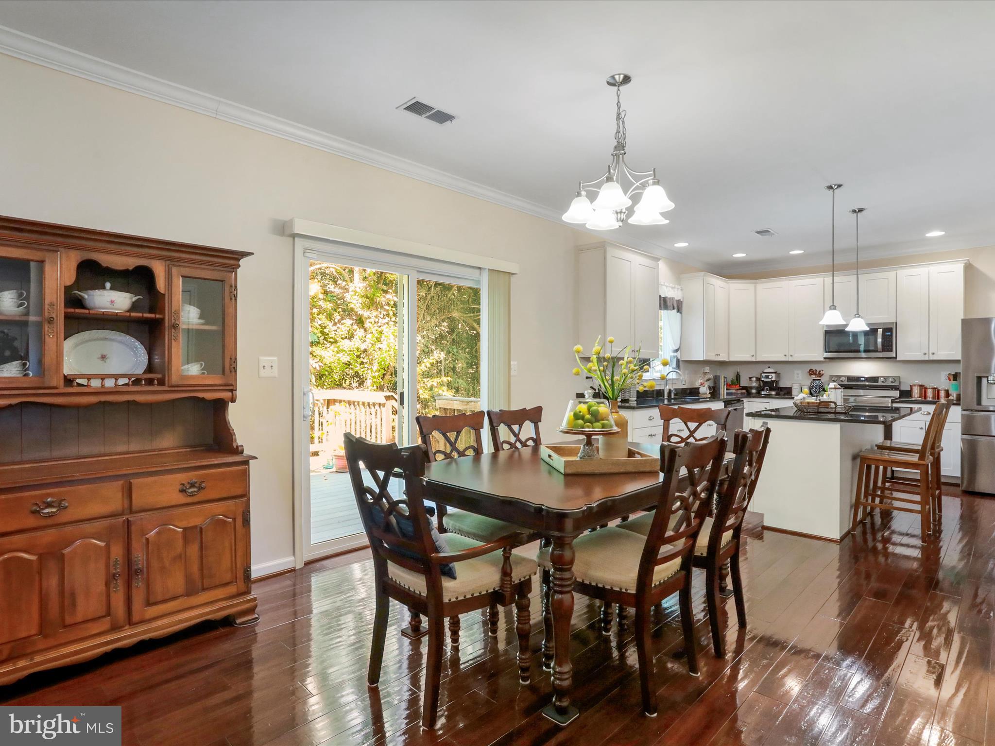 ASHLAND VILLAGE - Residential