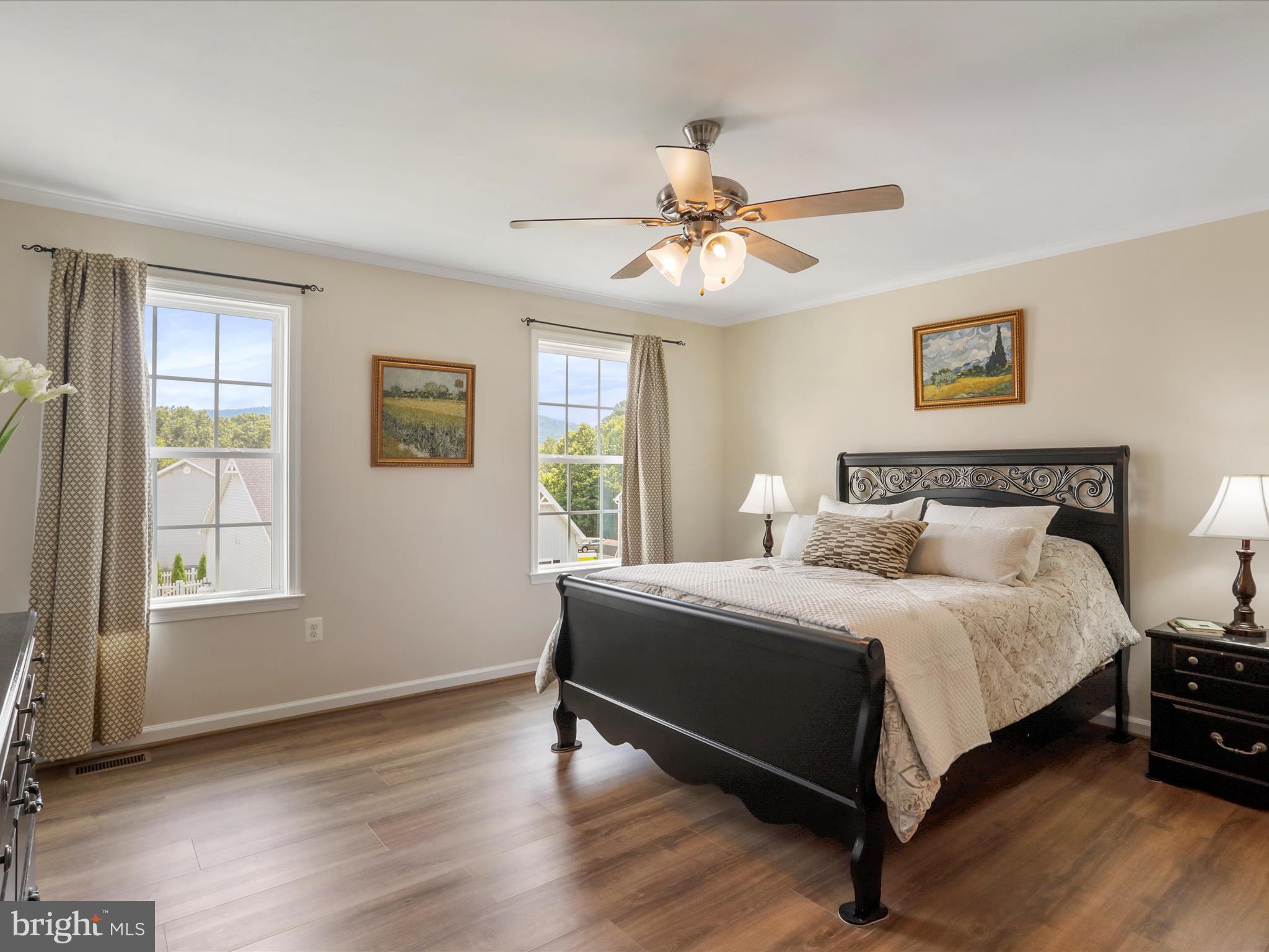 ASHLAND VILLAGE - Residential