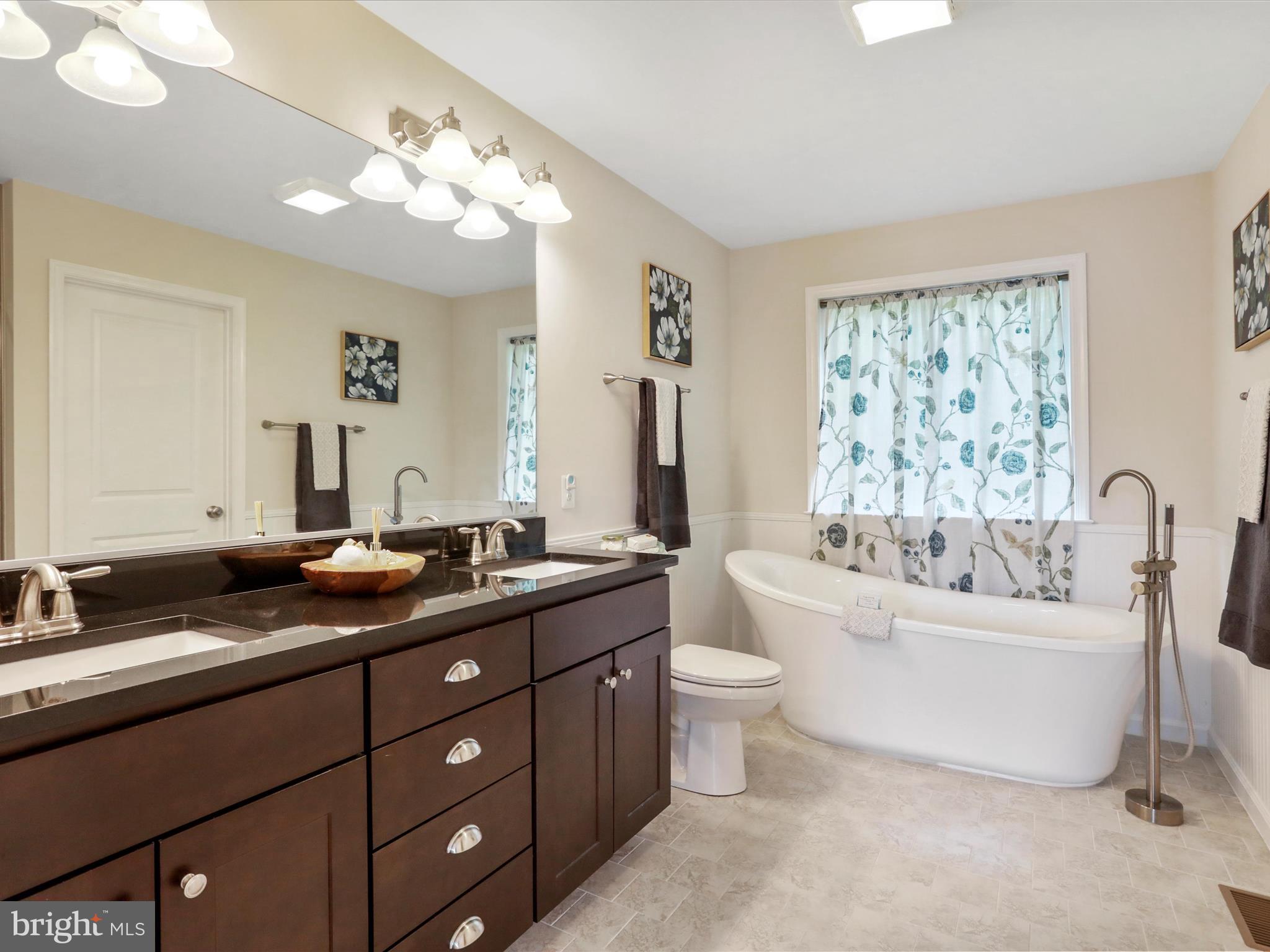 ASHLAND VILLAGE - Residential