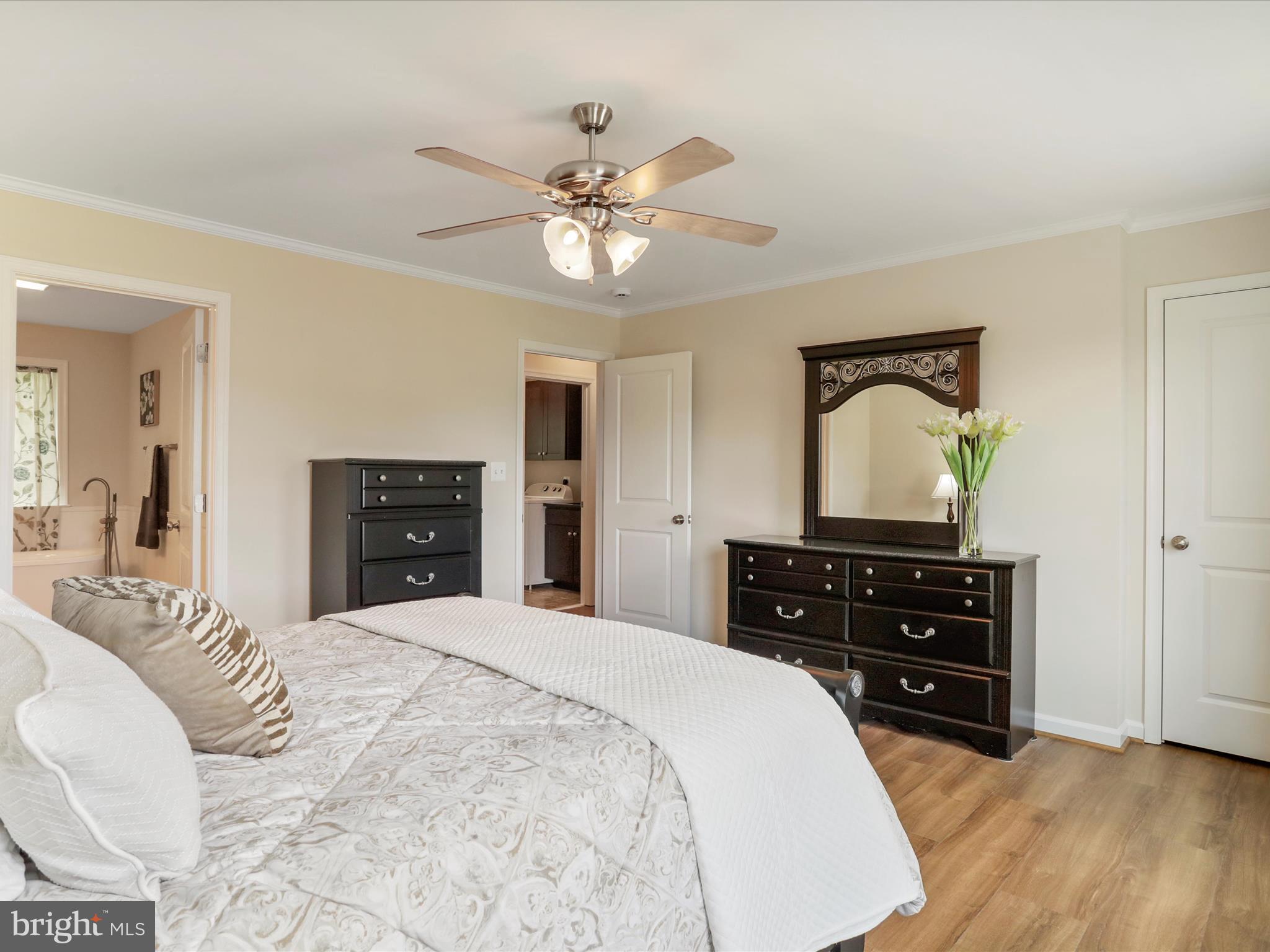 ASHLAND VILLAGE - Residential