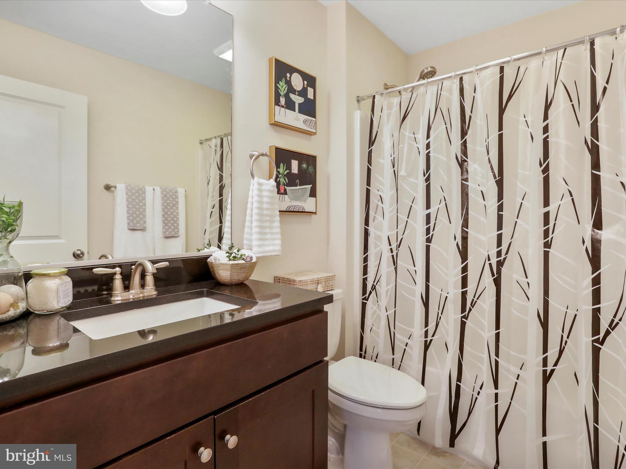 ASHLAND VILLAGE - Residential