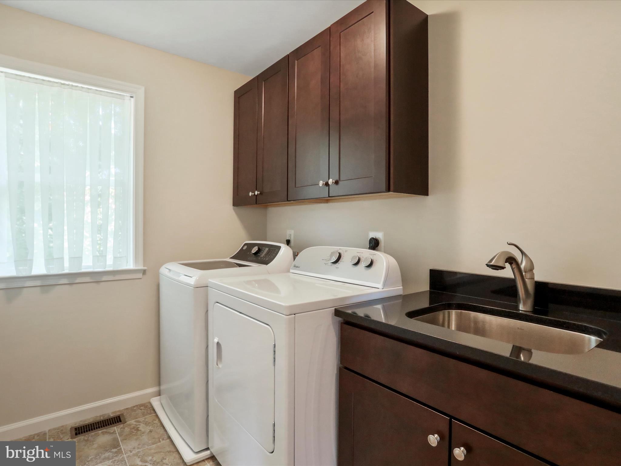 ASHLAND VILLAGE - Residential