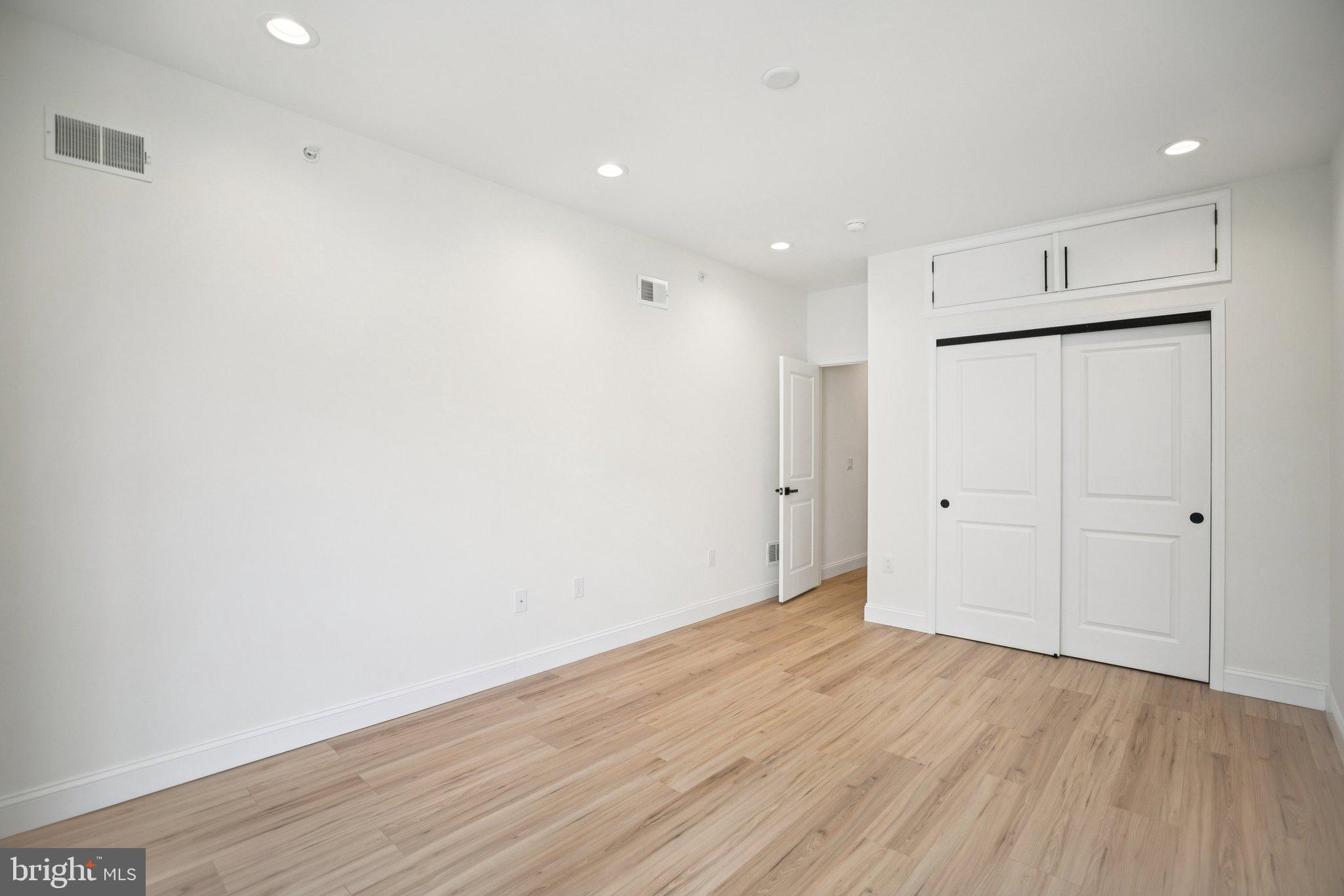 PHILADELPHIA - Residential