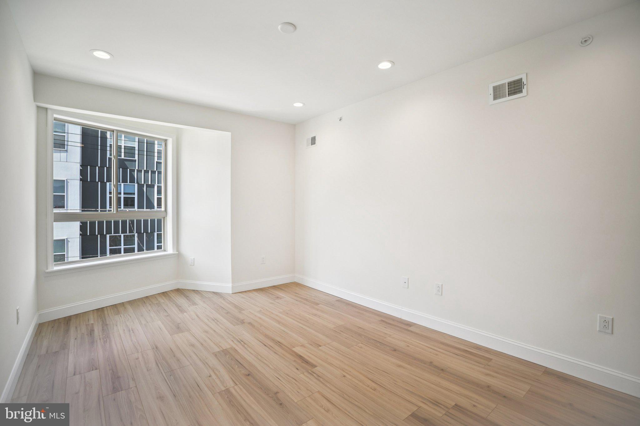 PHILADELPHIA - Residential