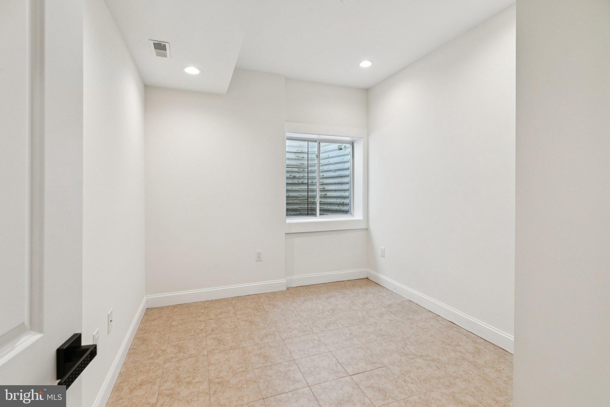 PHILADELPHIA - Residential