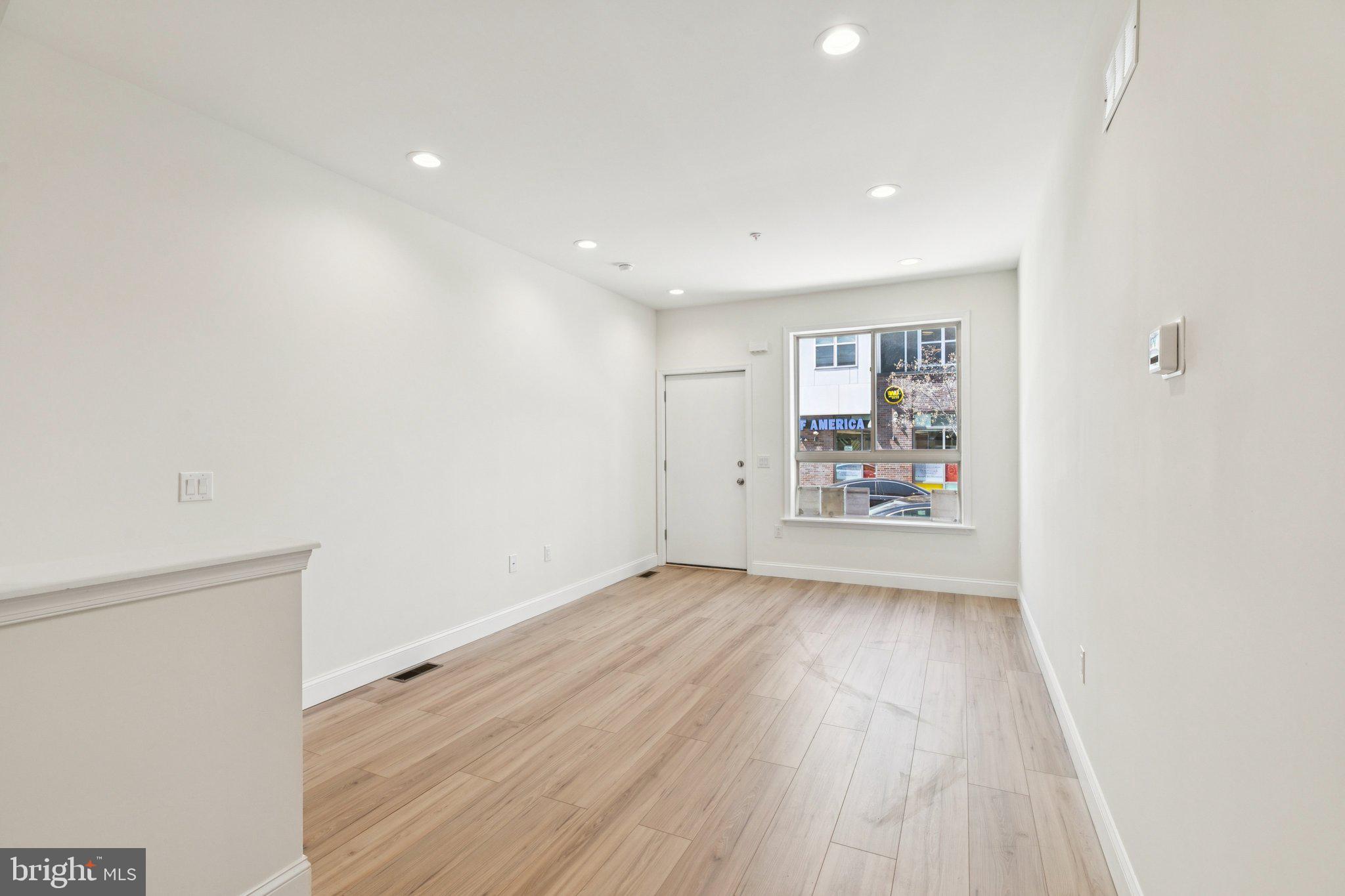 PHILADELPHIA - Residential