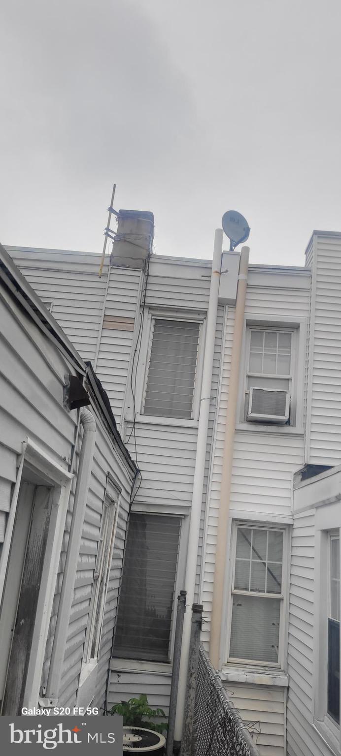 218 STROUD STREET