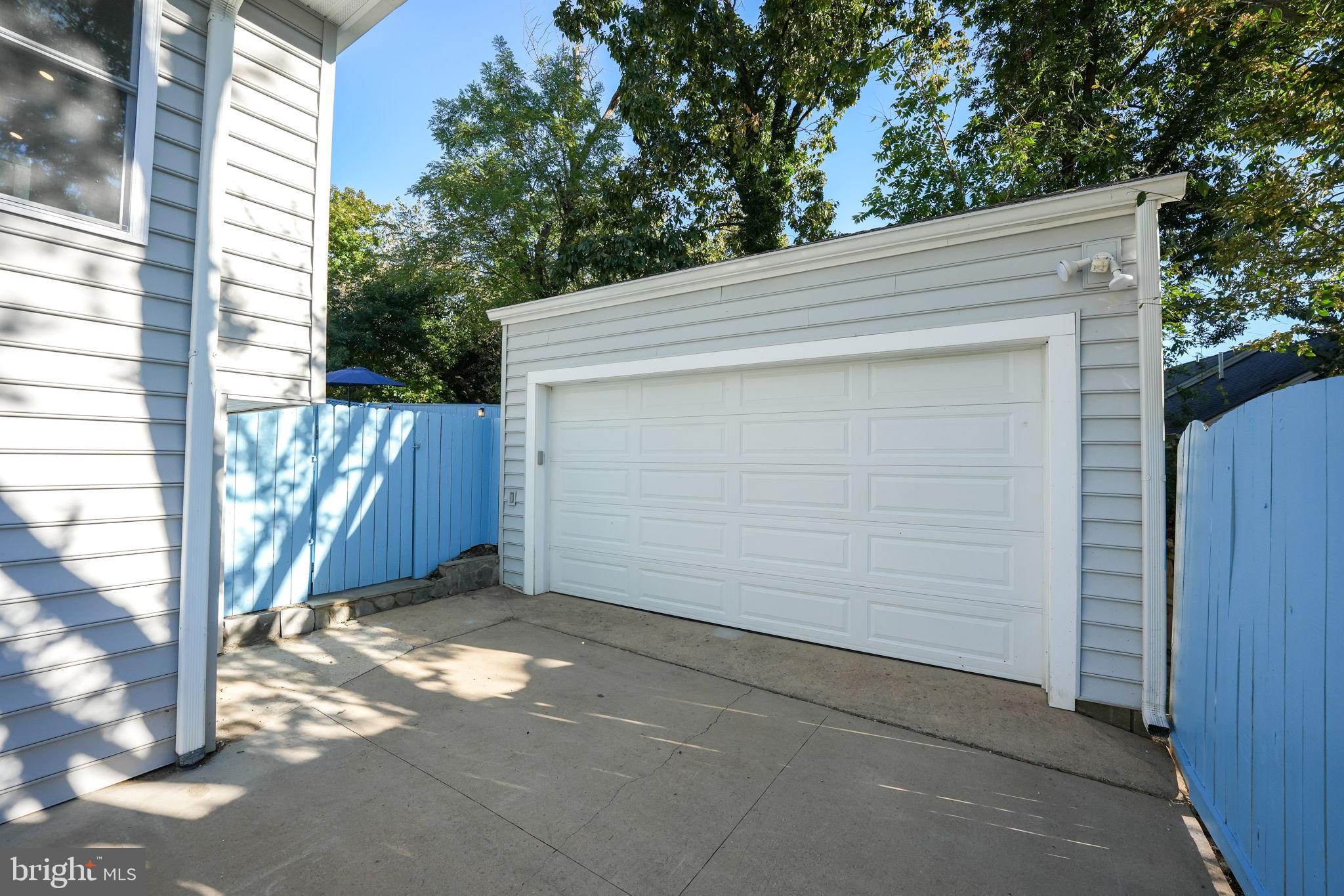 BARCROFT - Residential