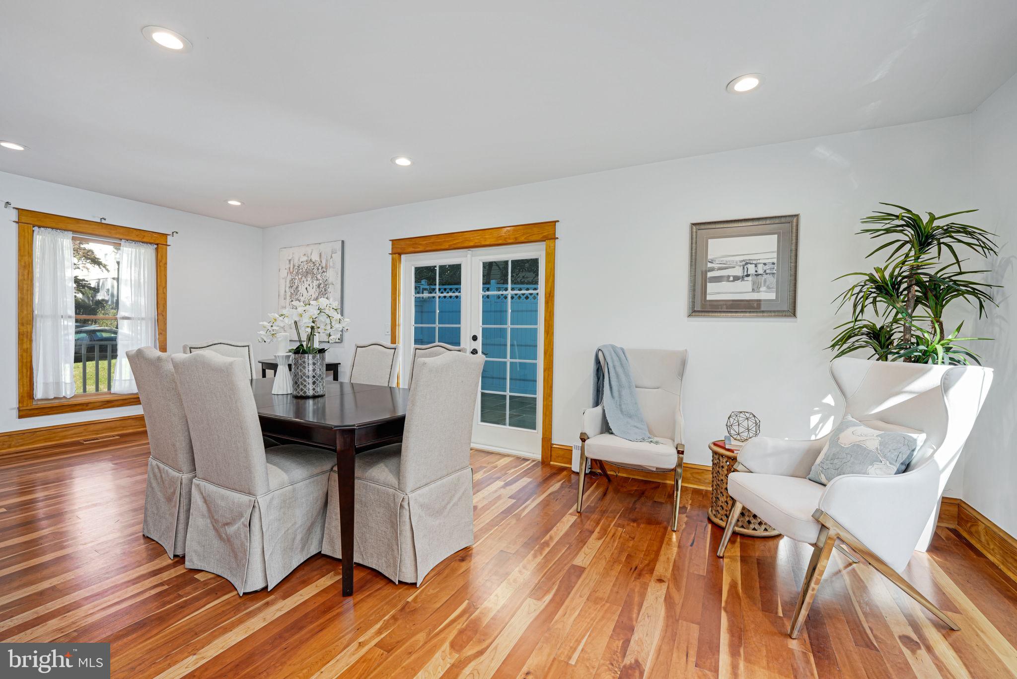 BARCROFT - Residential