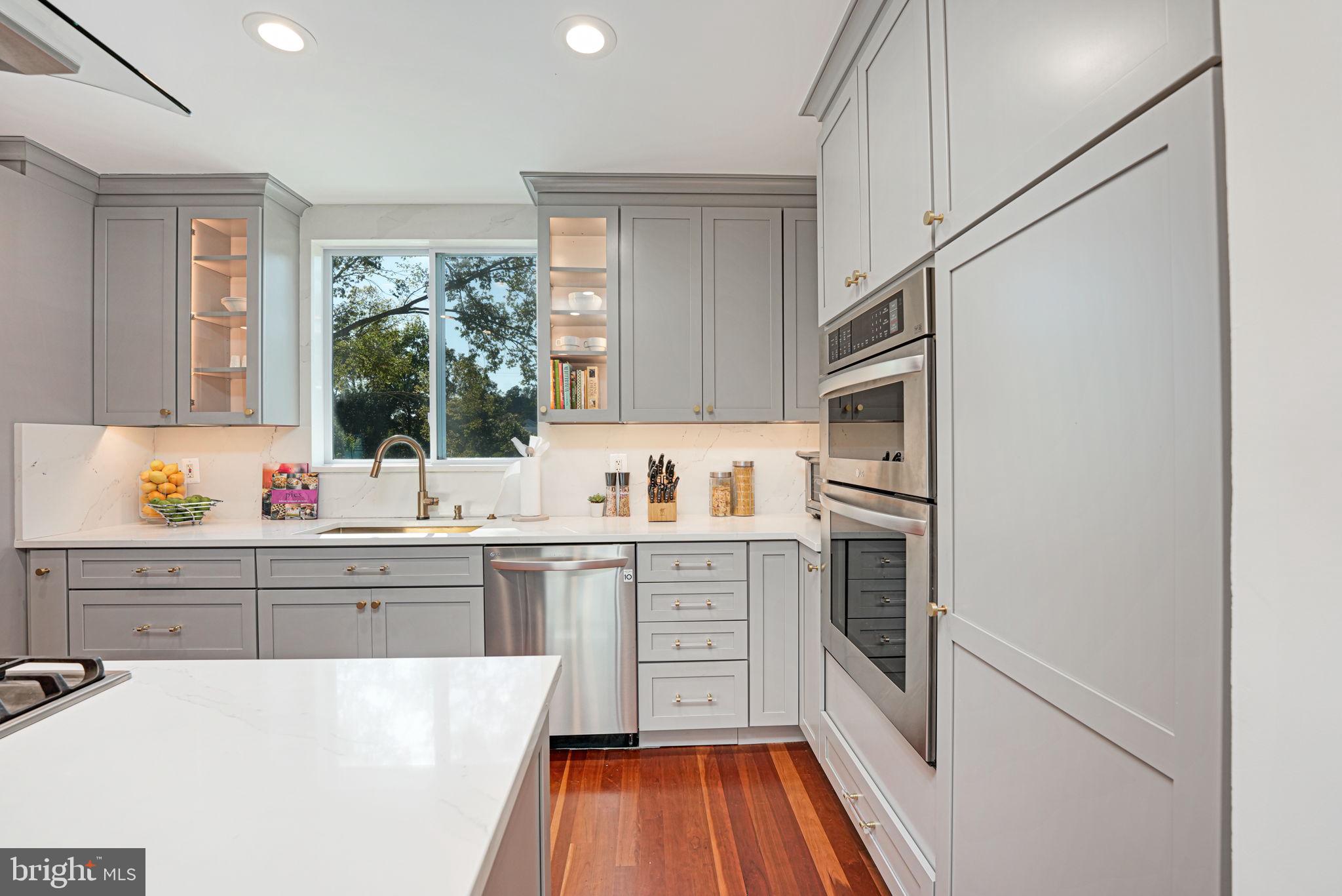 BARCROFT - Residential