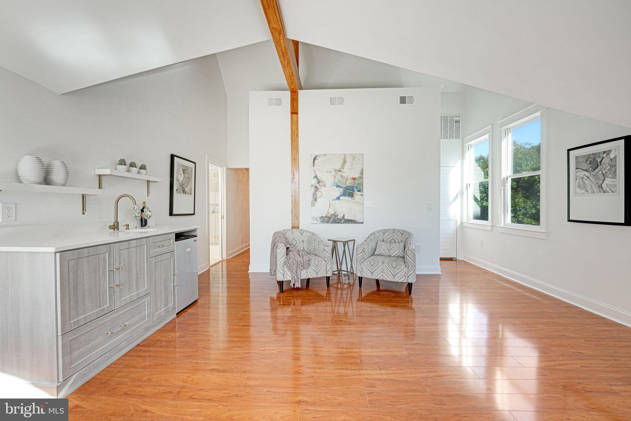 BARCROFT - Residential