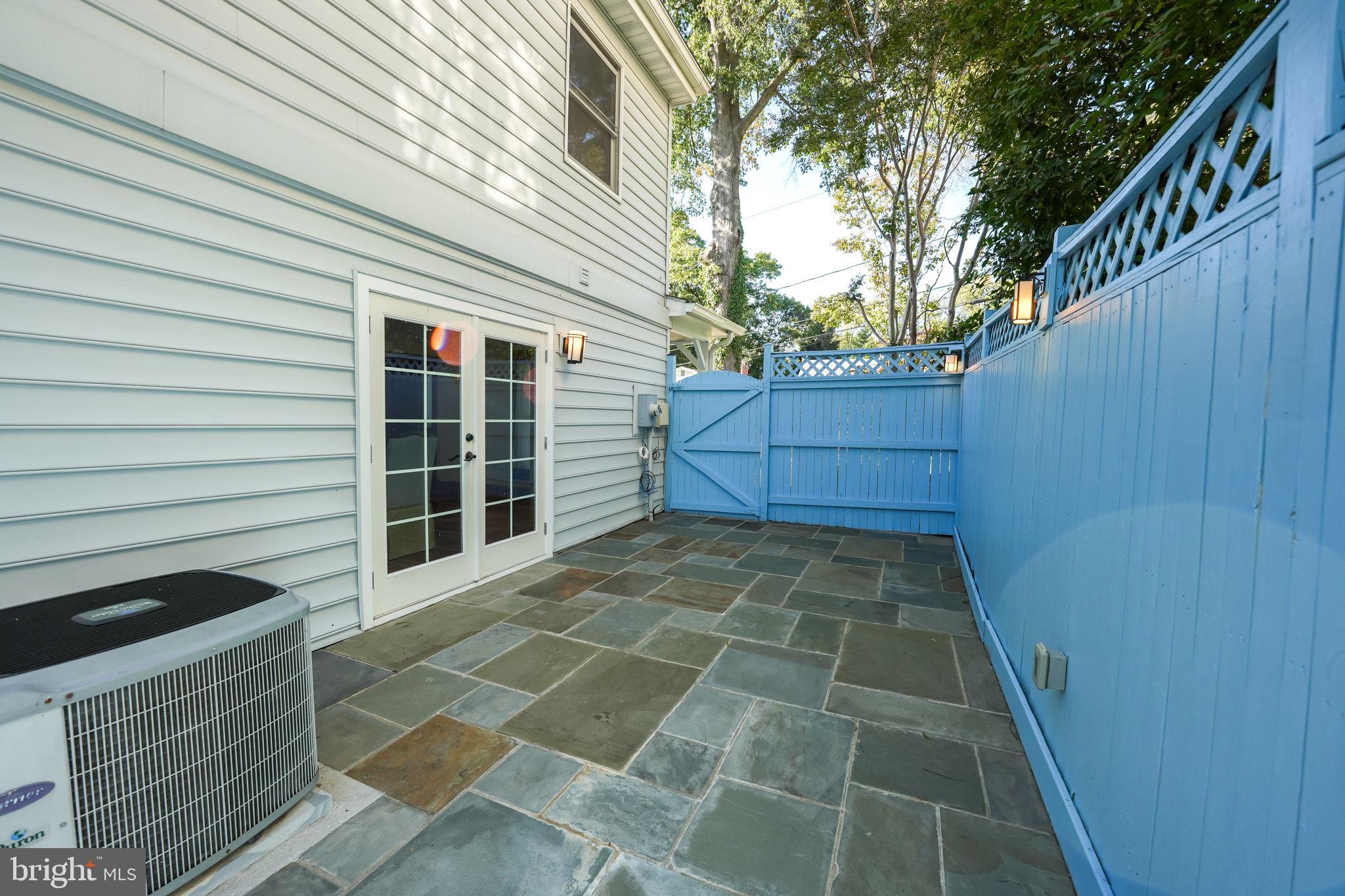 BARCROFT - Residential