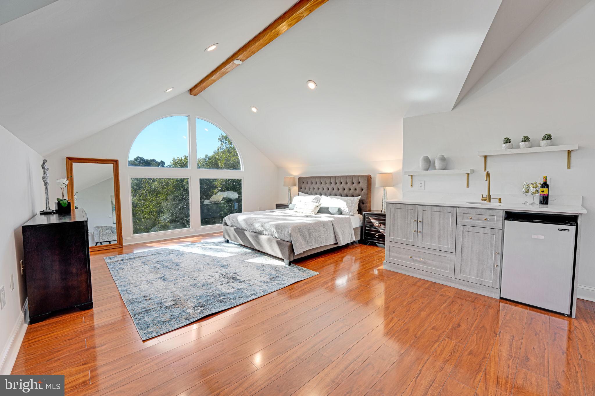 BARCROFT - Residential