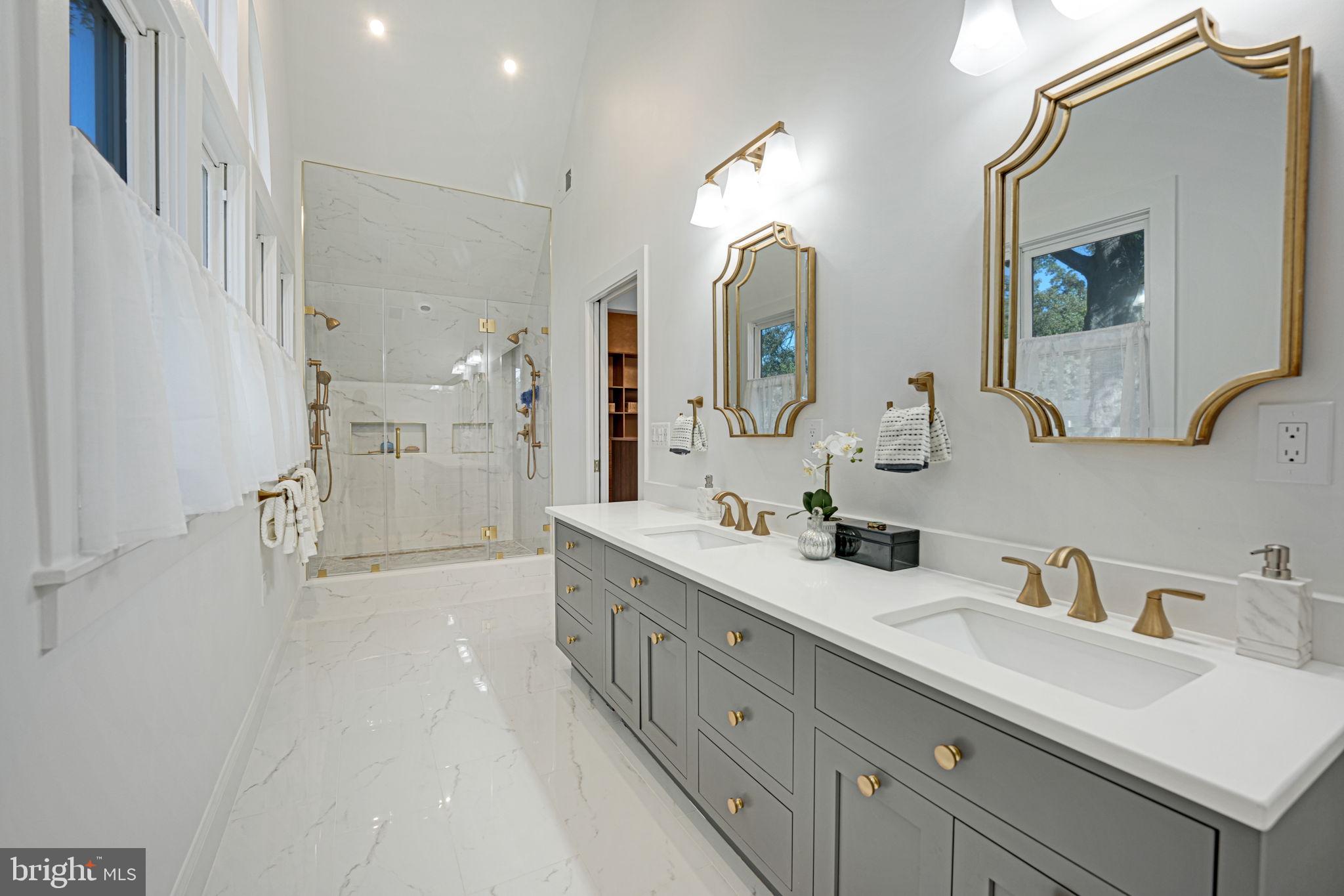 BARCROFT - Residential