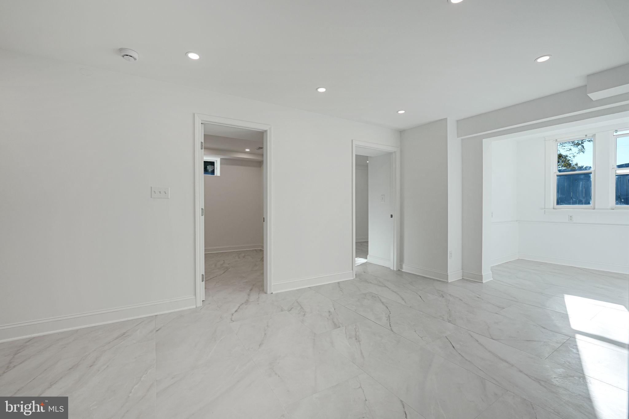 BARCROFT - Residential