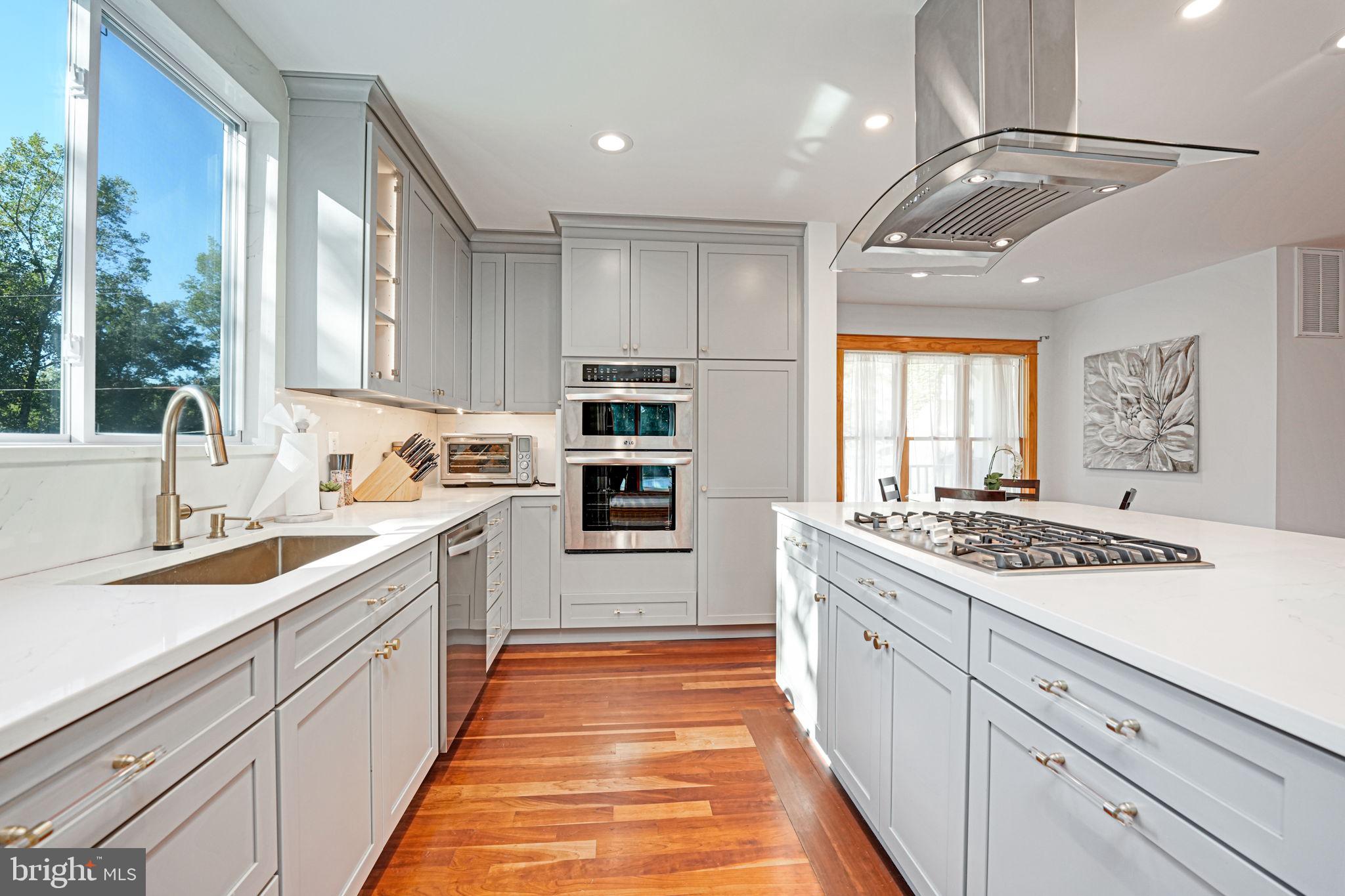 BARCROFT - Residential