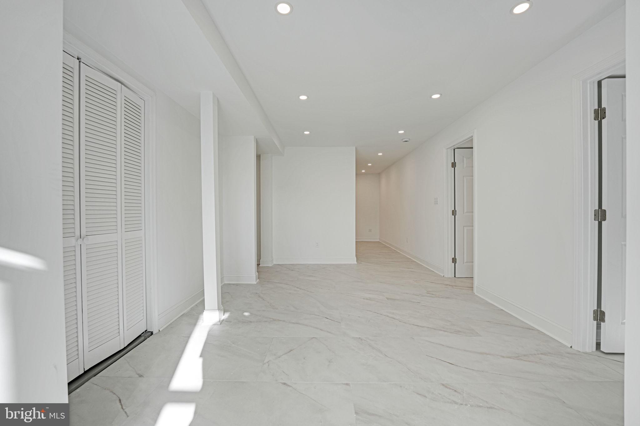 BARCROFT - Residential