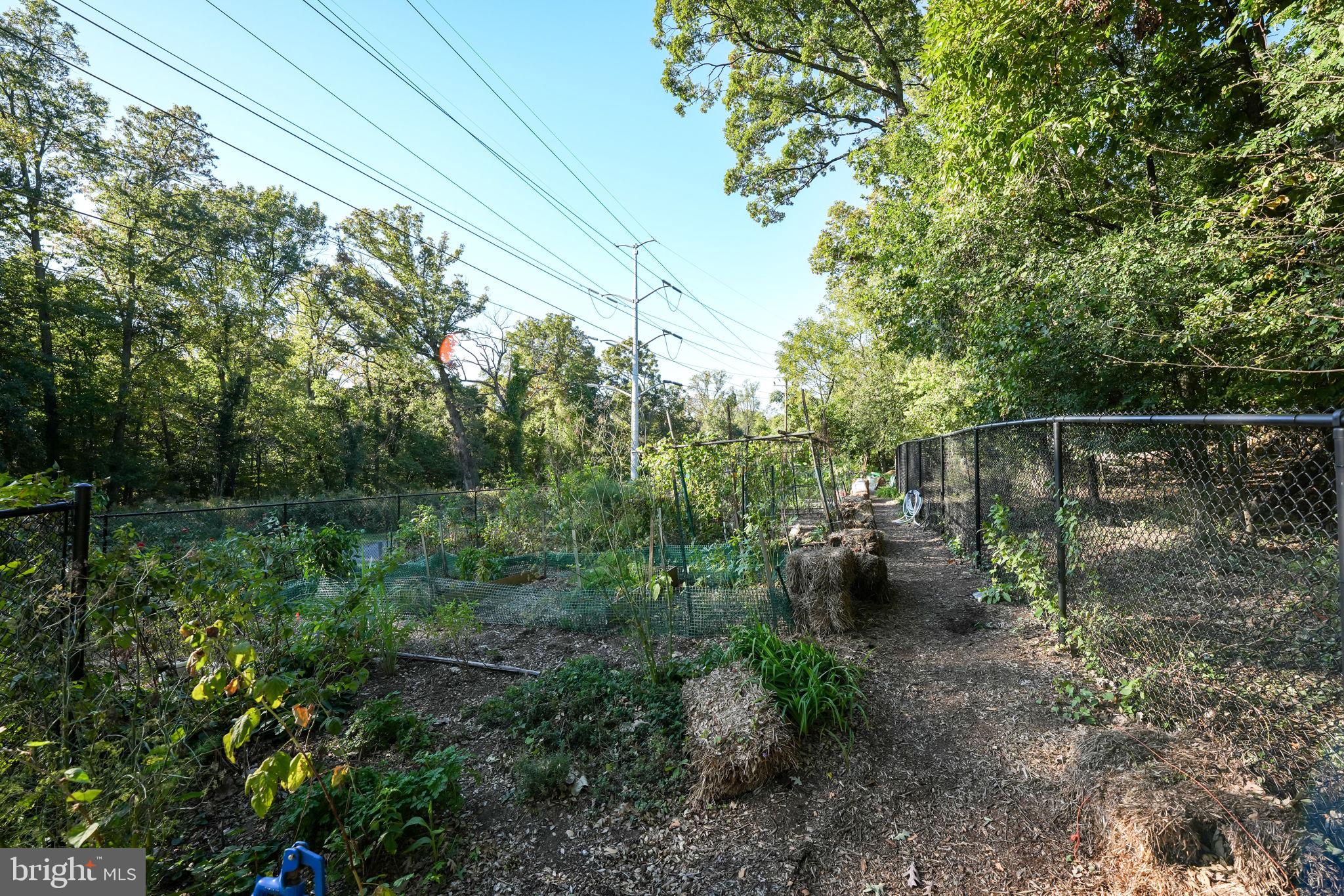 BARCROFT - Residential