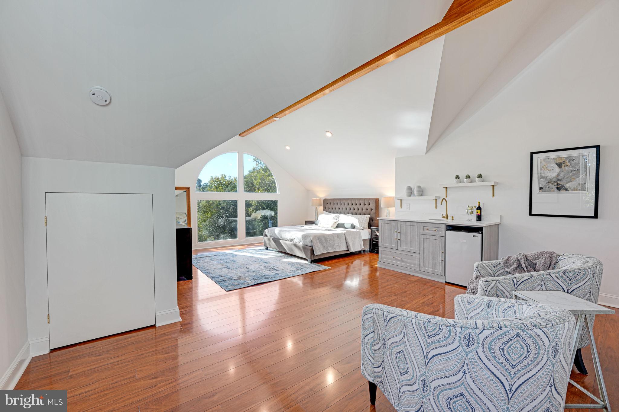 BARCROFT - Residential