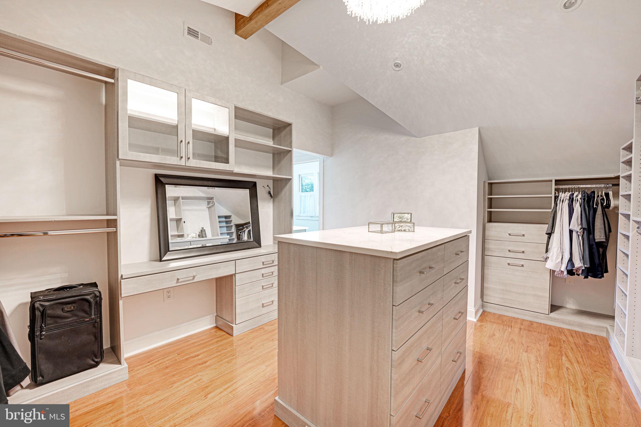 BARCROFT - Residential