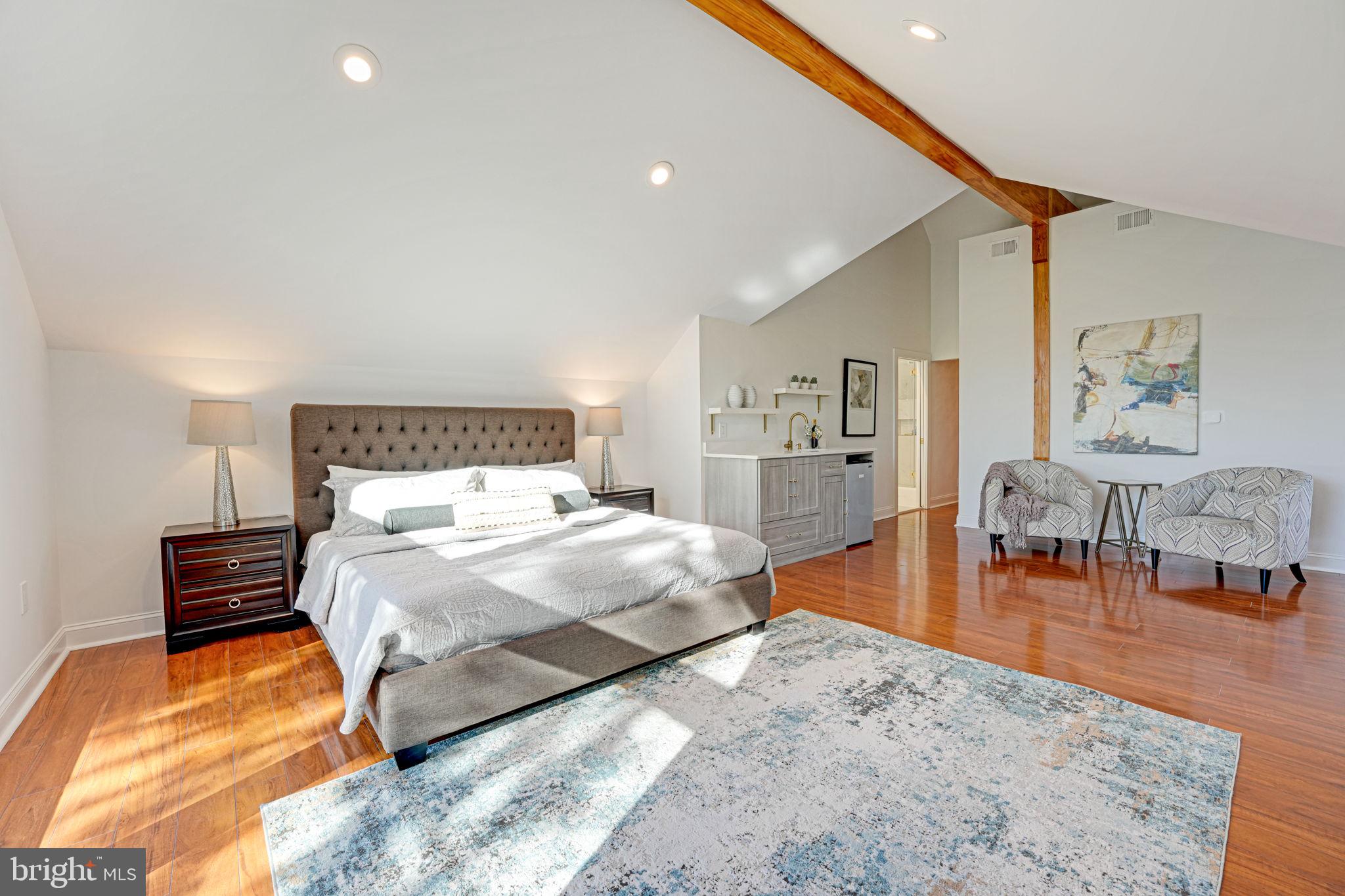 BARCROFT - Residential