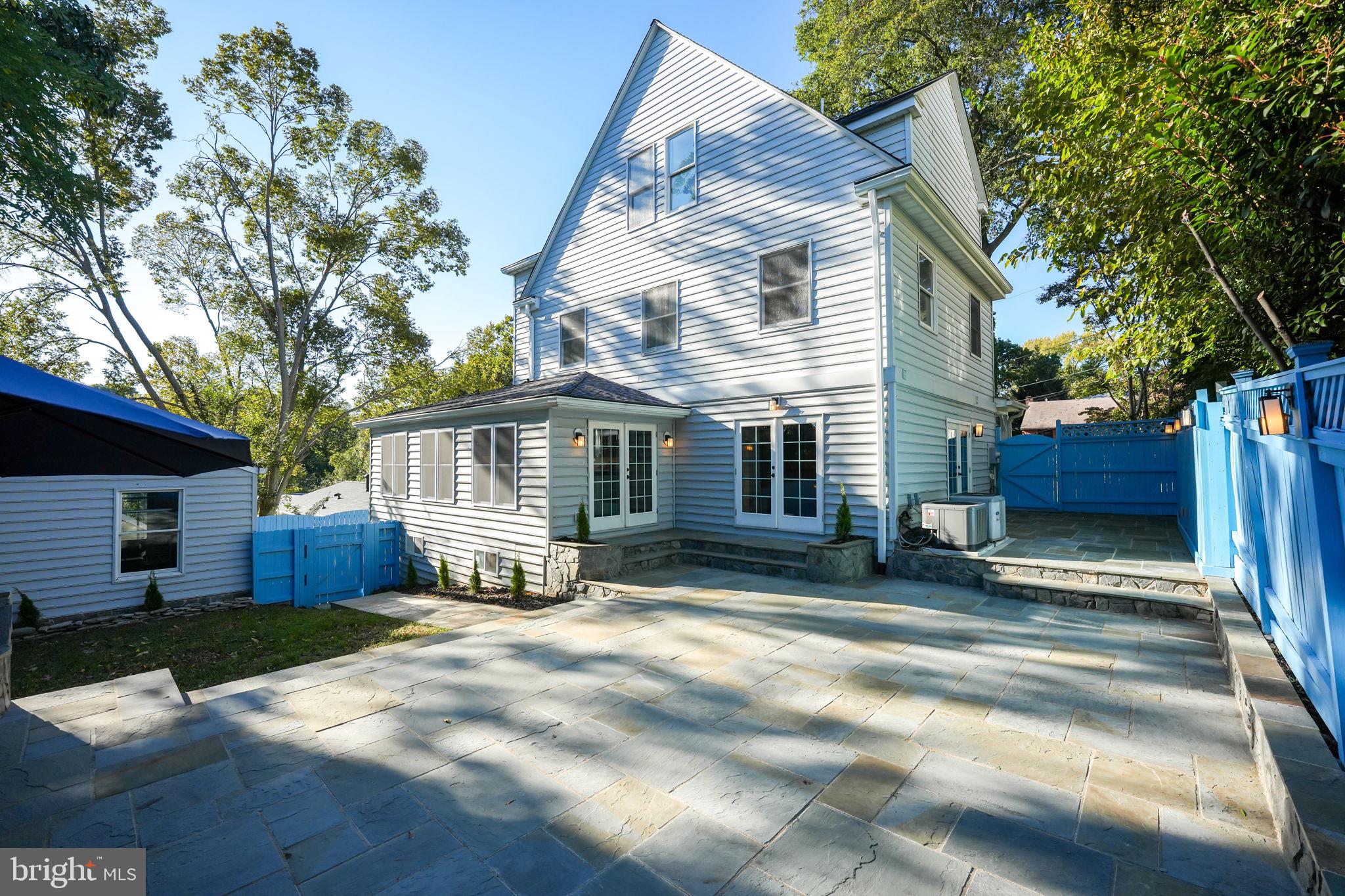 BARCROFT - Residential