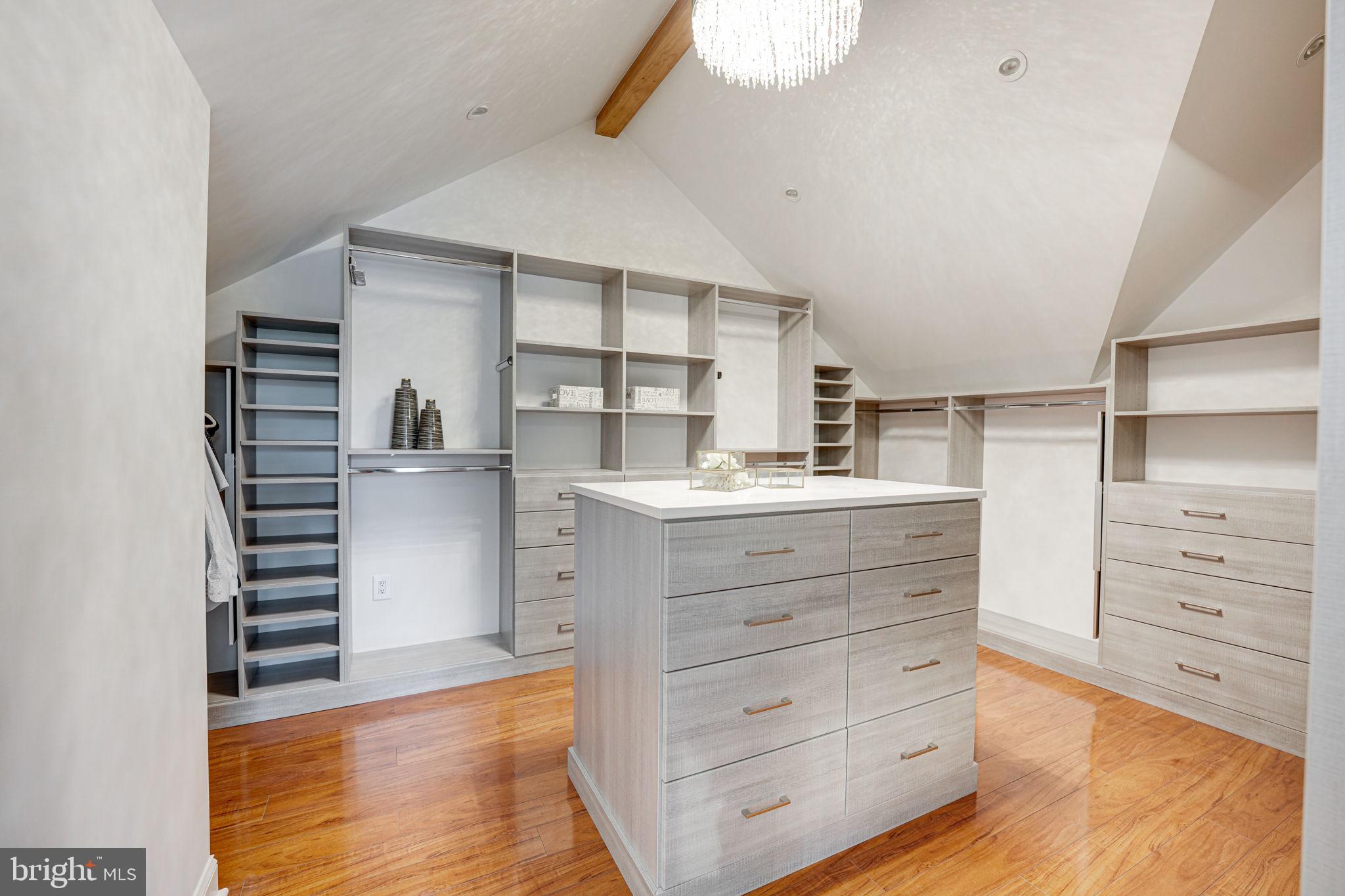 BARCROFT - Residential