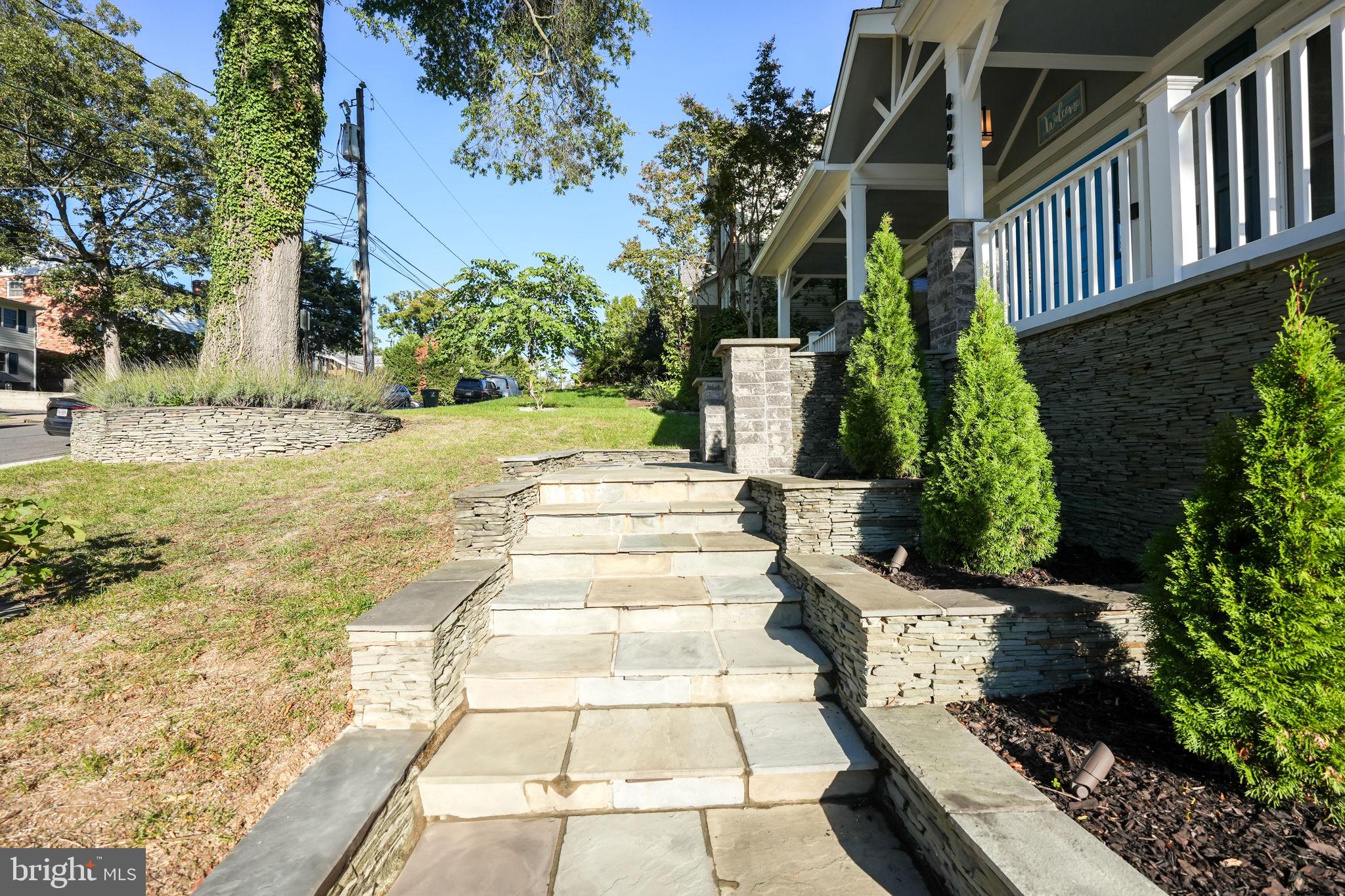 BARCROFT - Residential