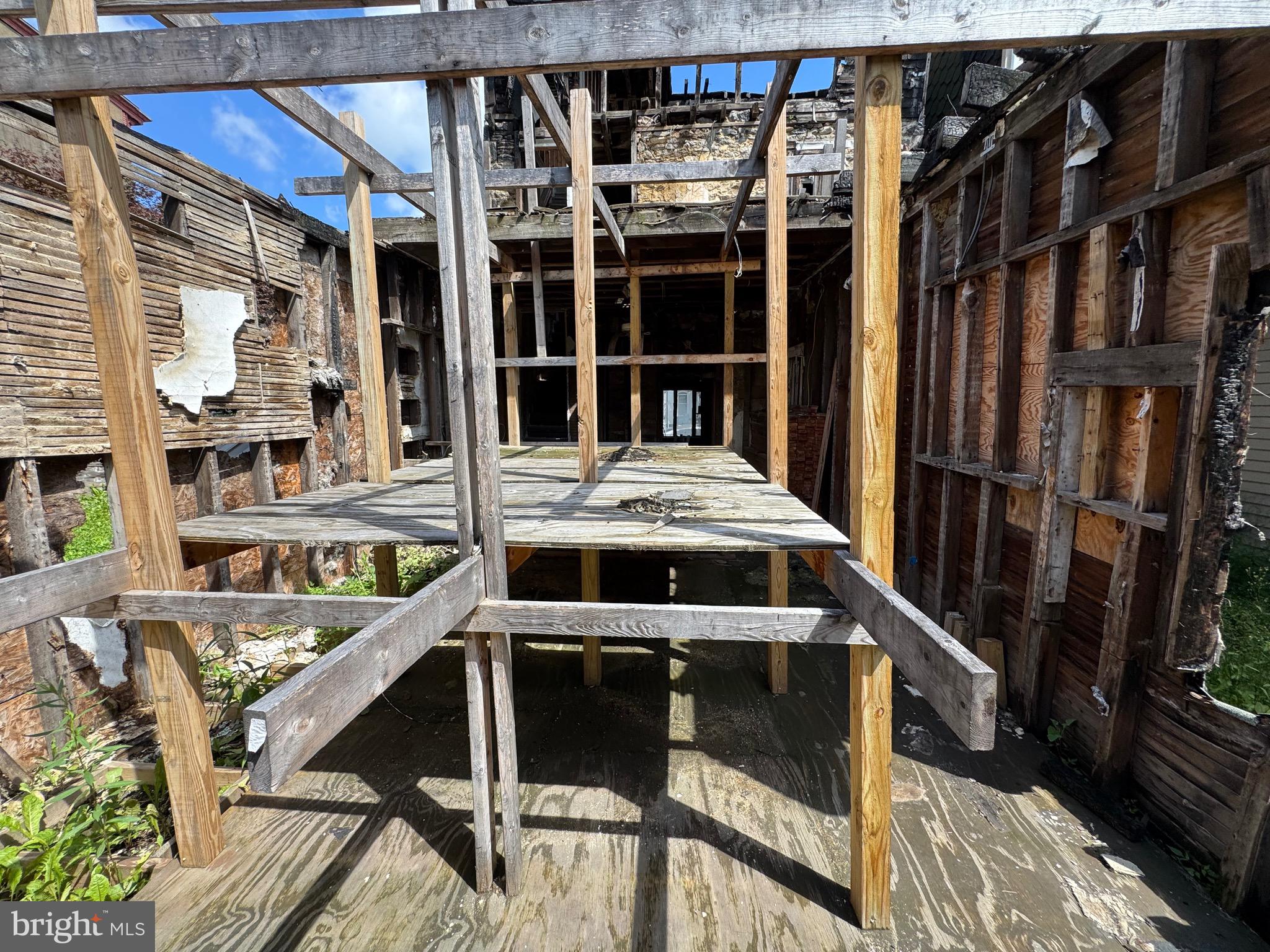 ASHLAND - Residential