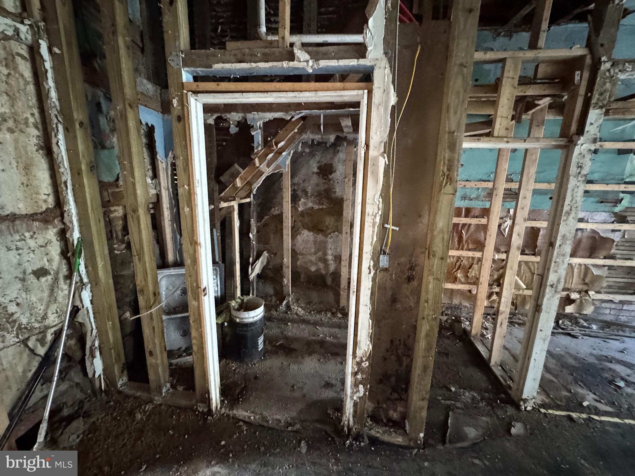 ASHLAND - Residential