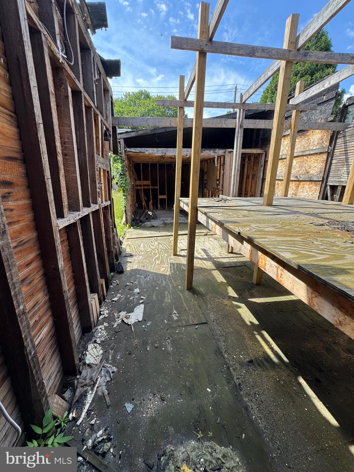 ASHLAND - Residential