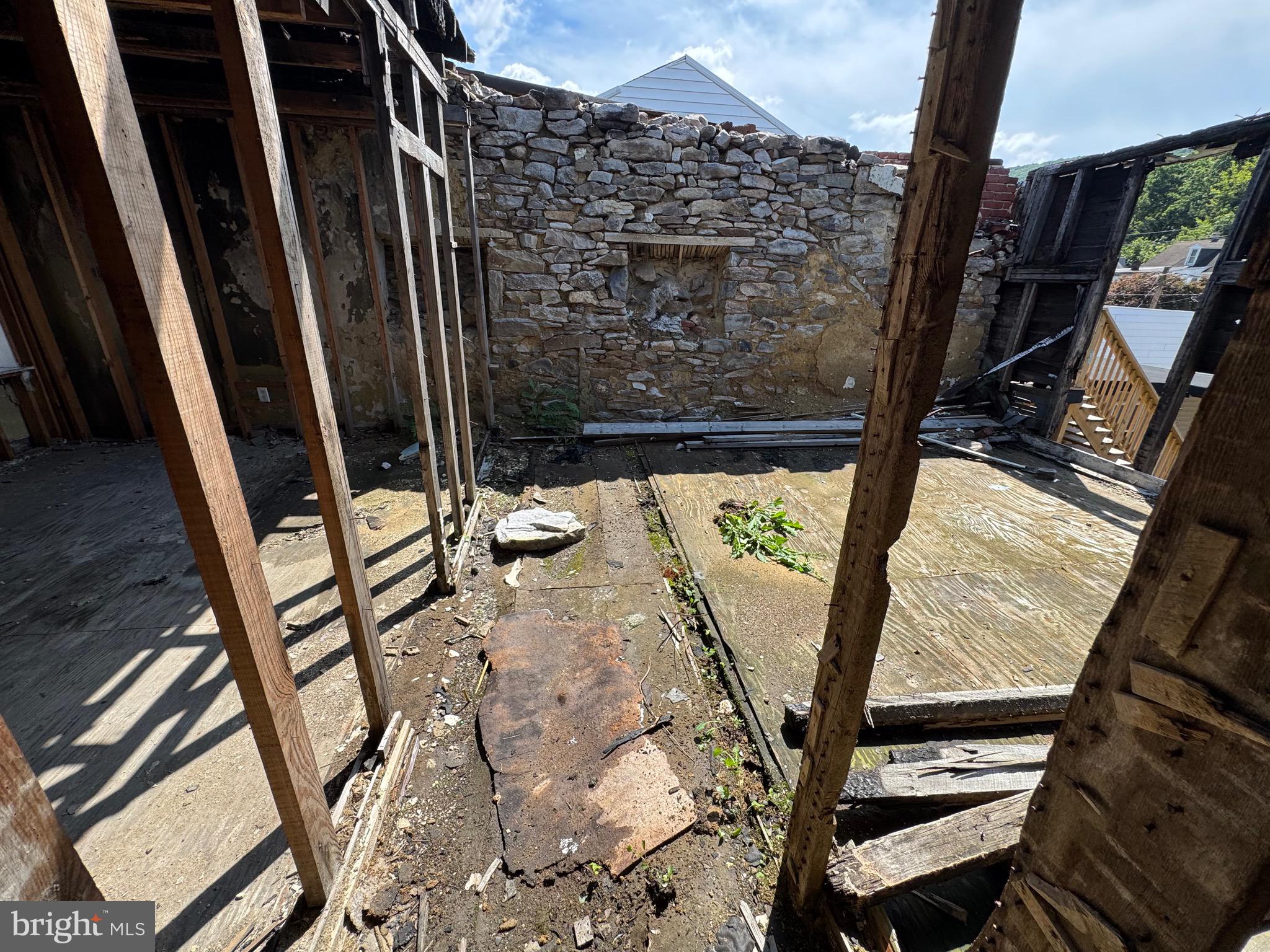 ASHLAND - Residential