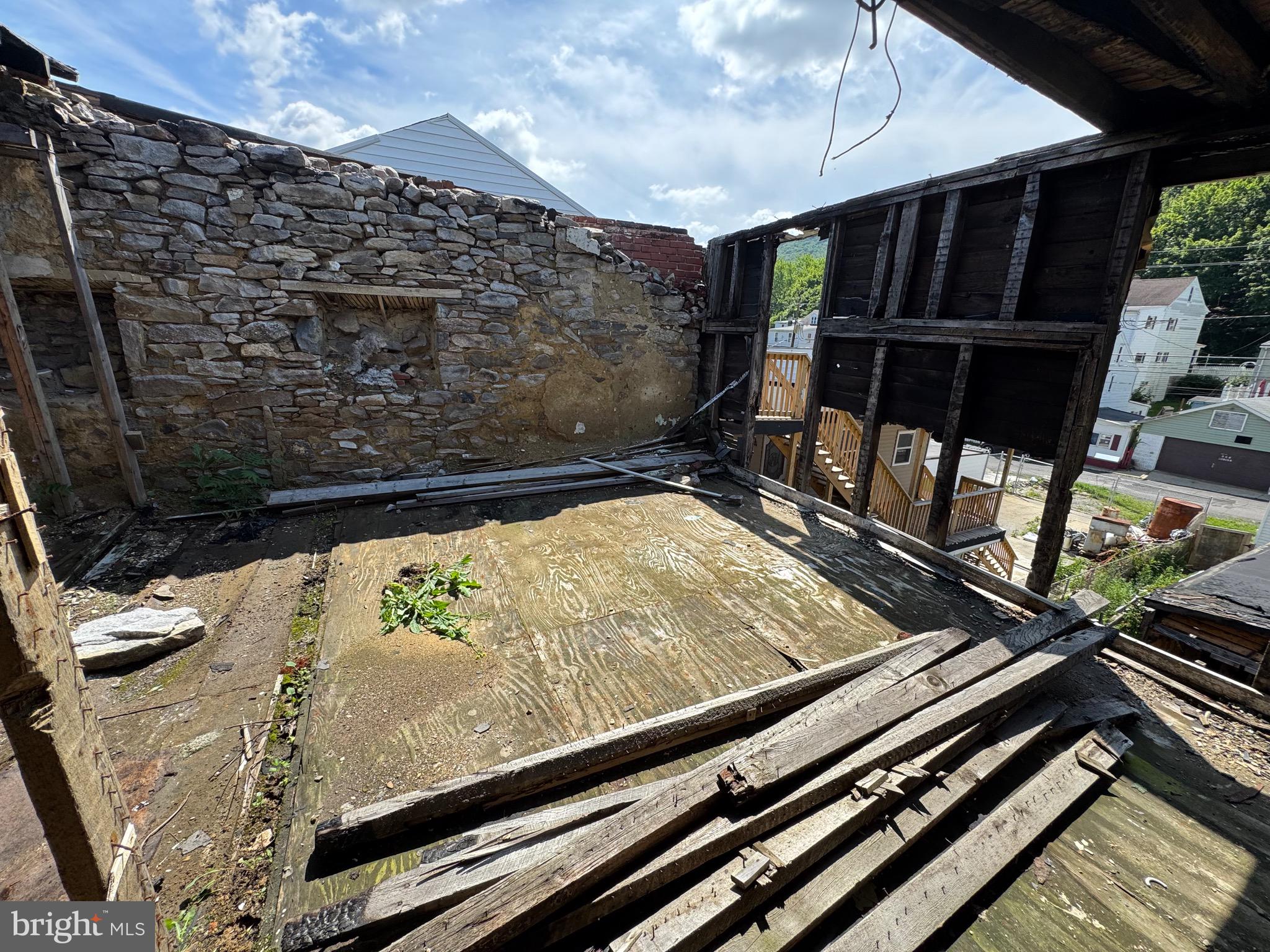 ASHLAND - Residential