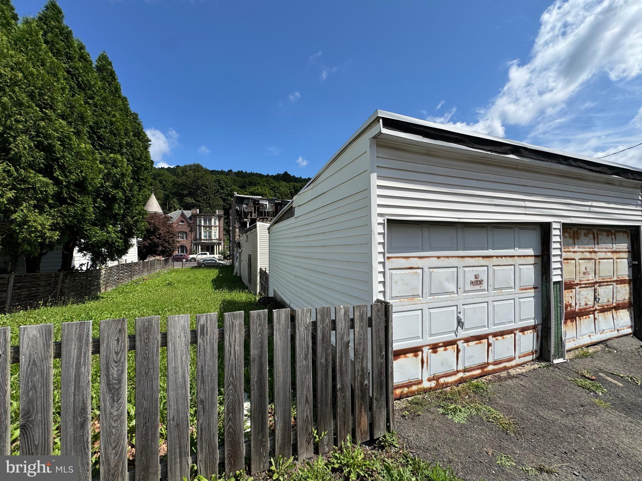 ASHLAND - Residential