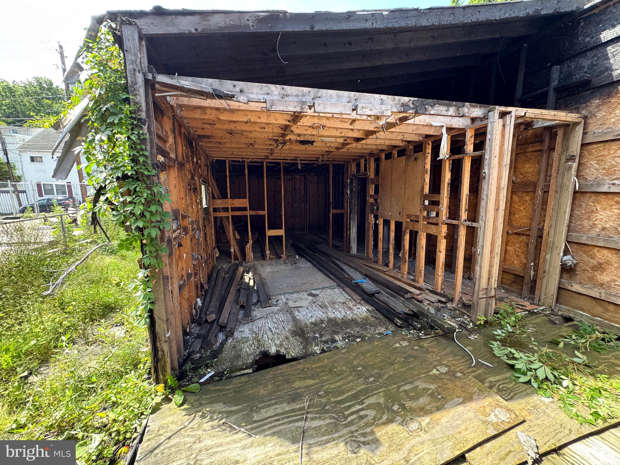 ASHLAND - Residential