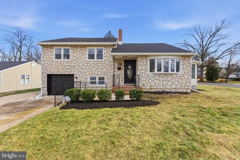 38 TINKER DRIVE MOUNT HOLLY NJ 08060