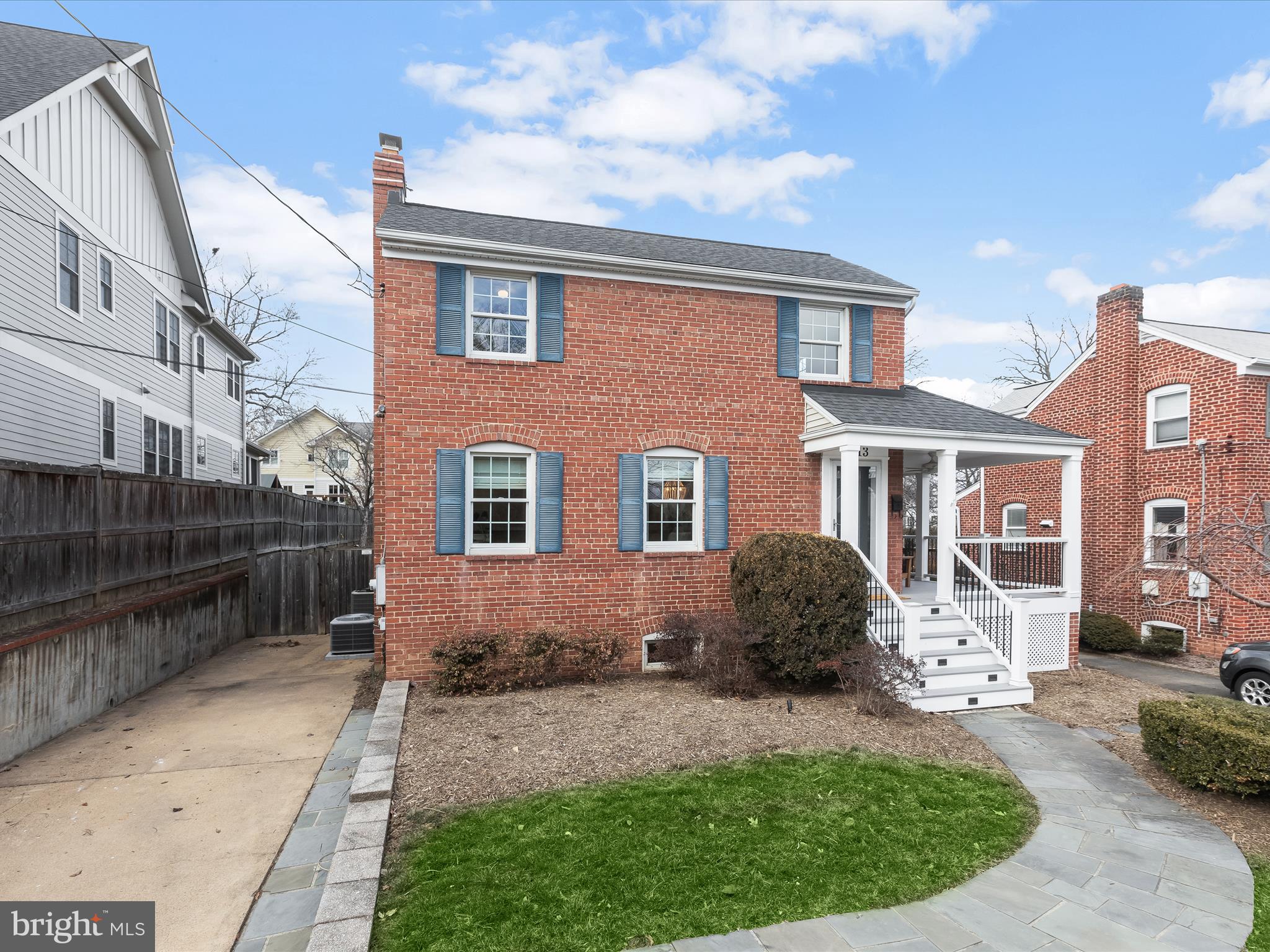 MILBURN TERRACE - Residential