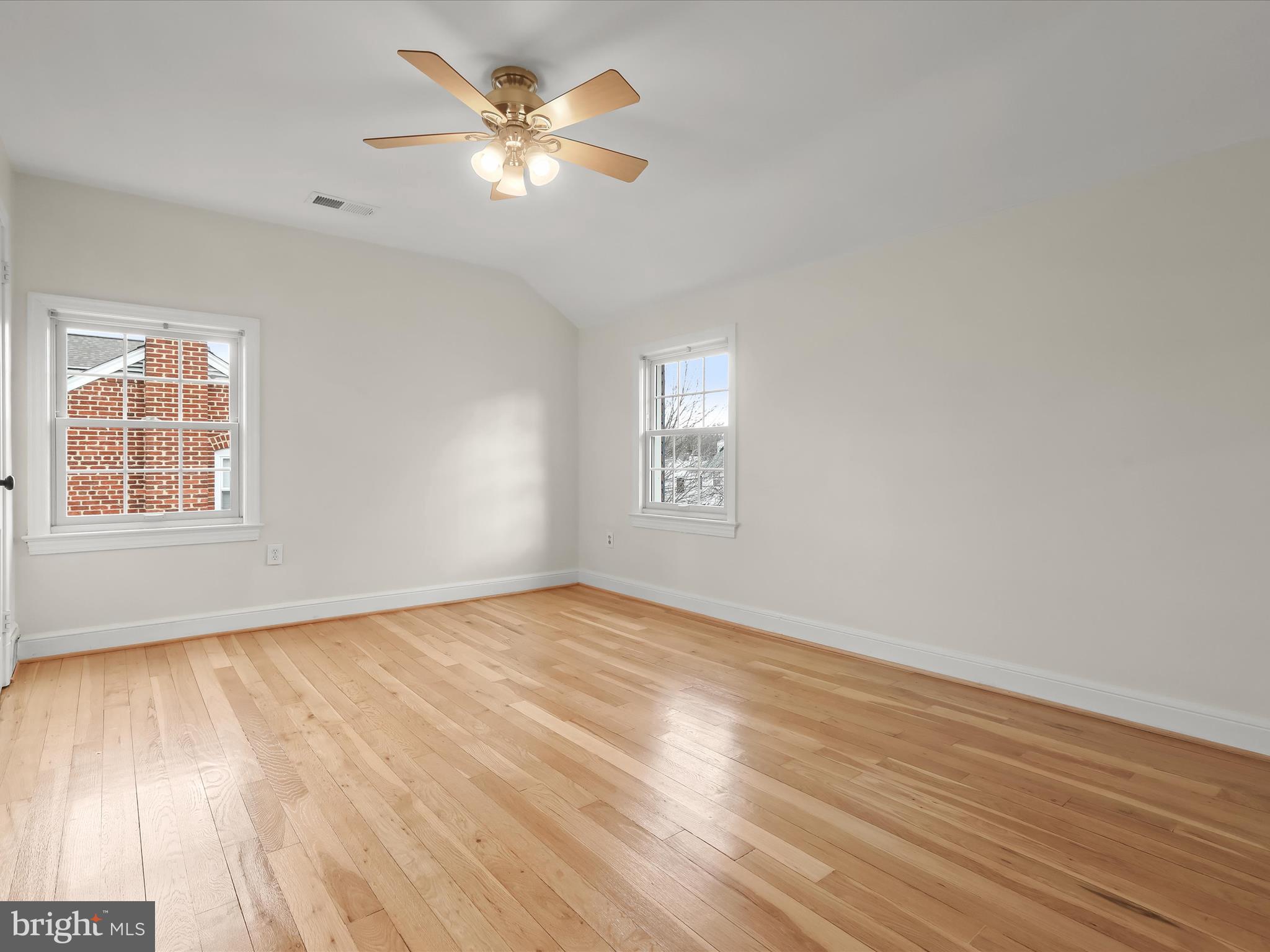 MILBURN TERRACE - Residential