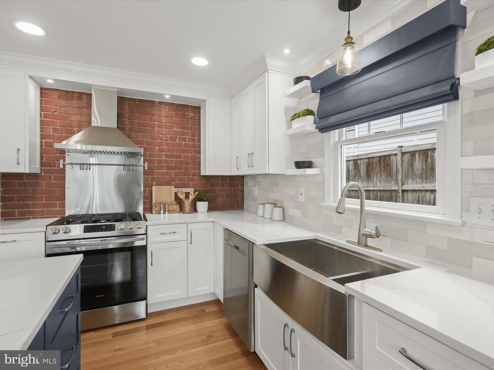 MILBURN TERRACE - Residential