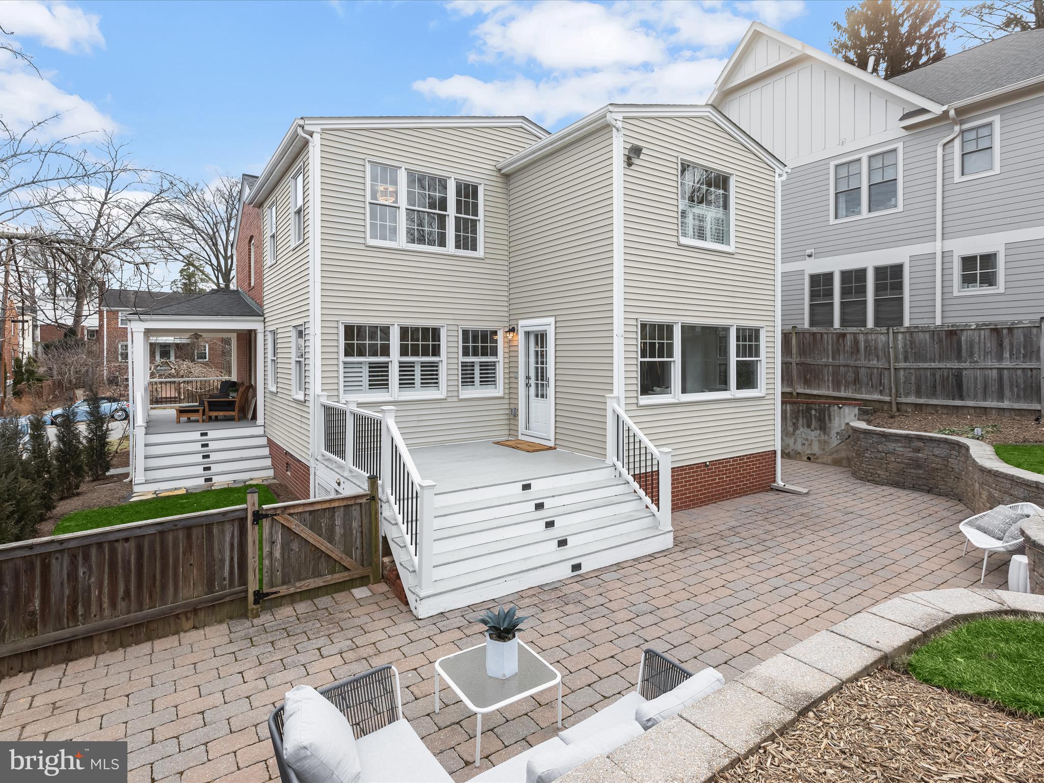 MILBURN TERRACE - Residential